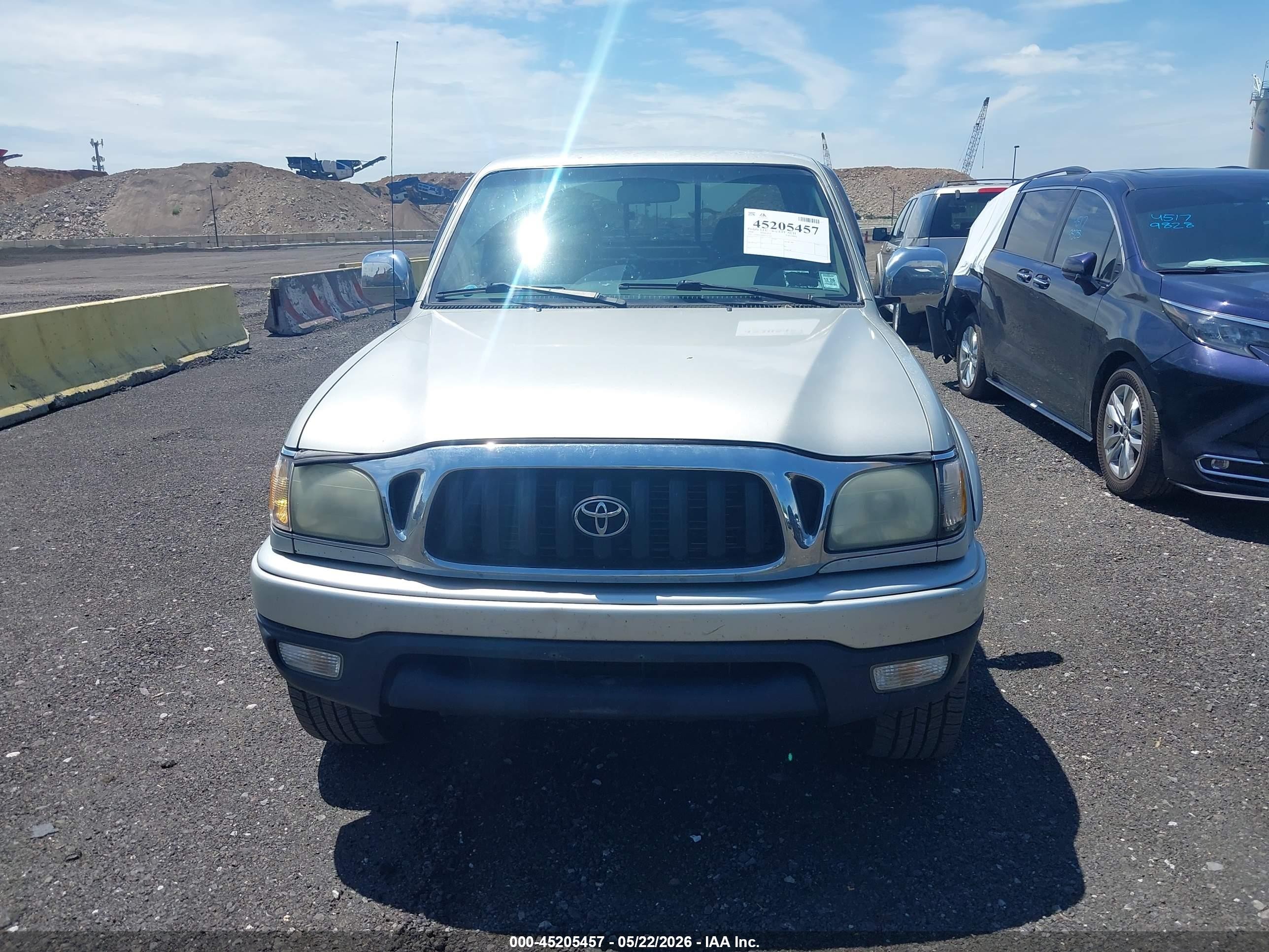 2004 Toyota Tacoma Base V6 Silver vin: 5TEWN72N04Z321703