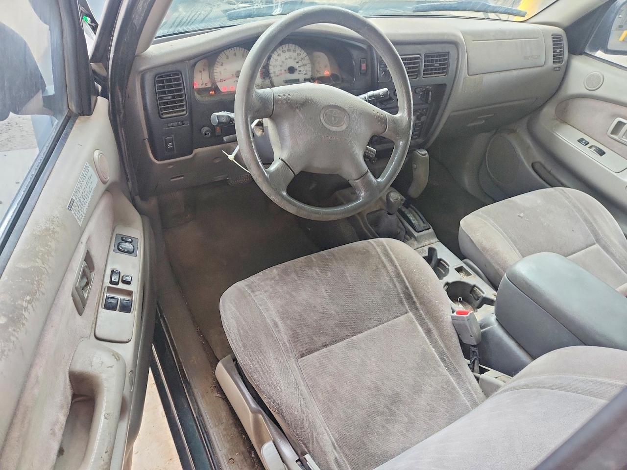 2001 Toyota Tacoma V6 Green vin: 5TEWN72N11Z833529