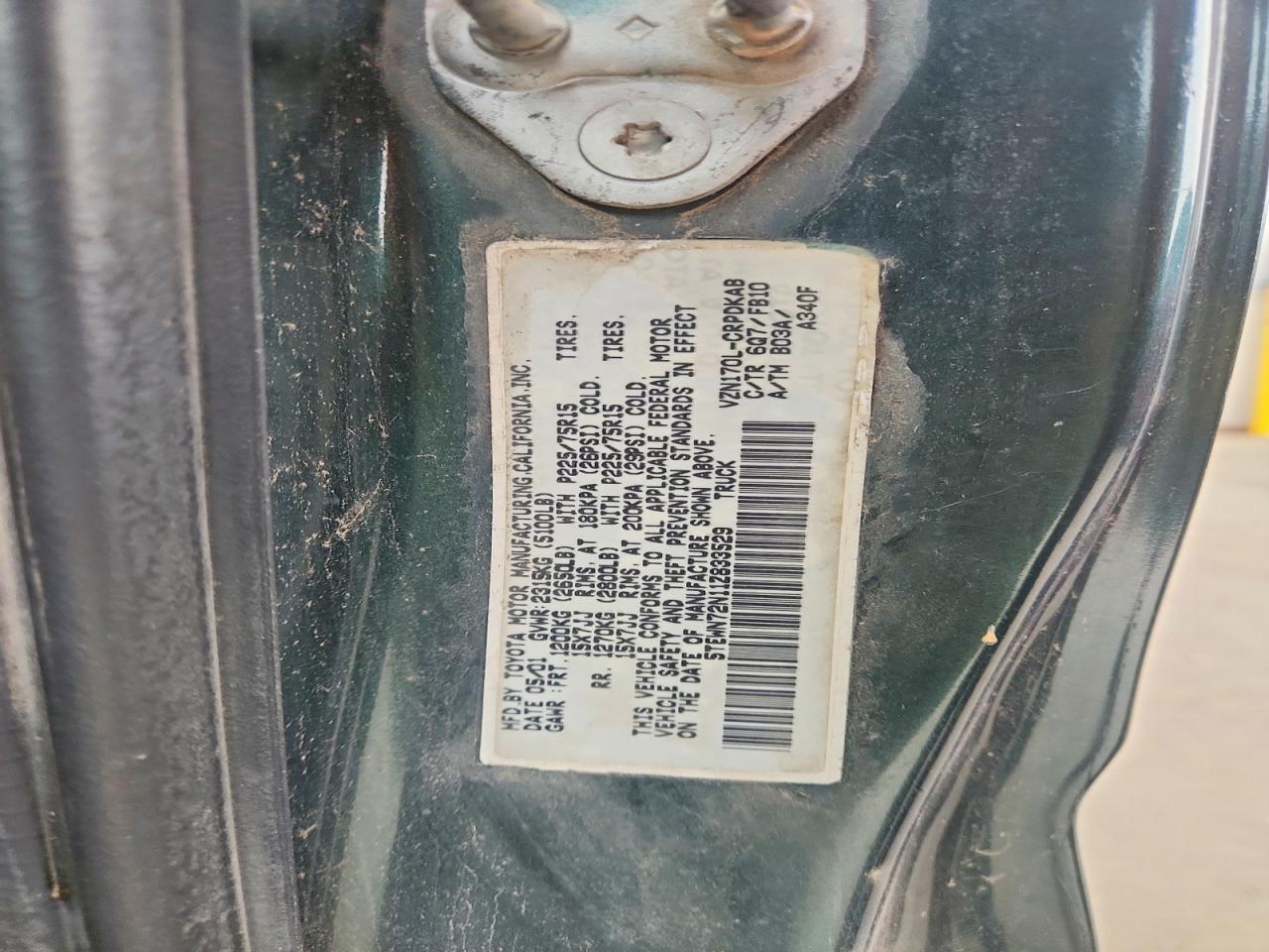 2001 Toyota Tacoma V6 Green vin: 5TEWN72N11Z833529