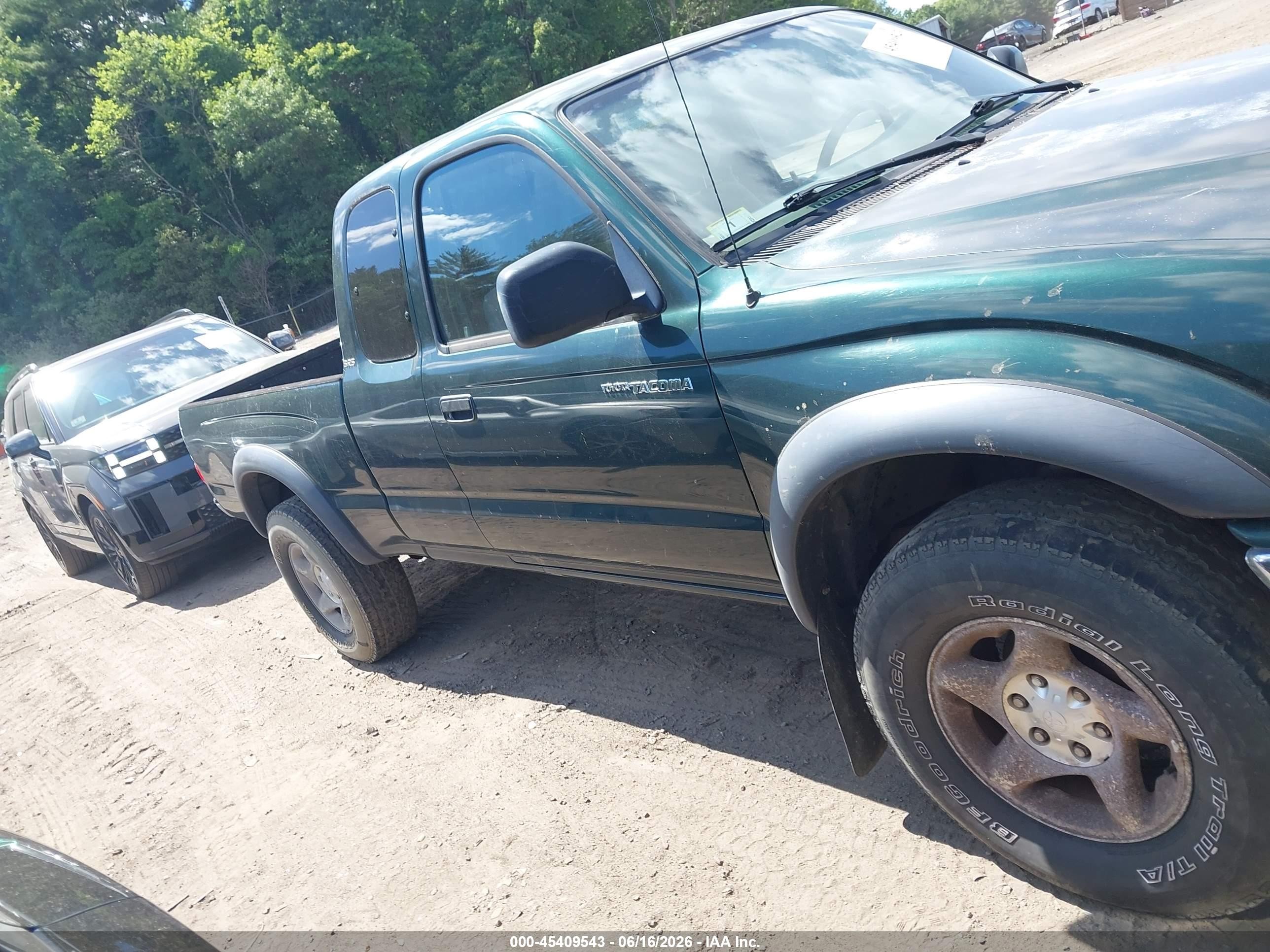 2003 Toyota Tacoma Base V6 Green vin: 5TEWN72N13Z186116