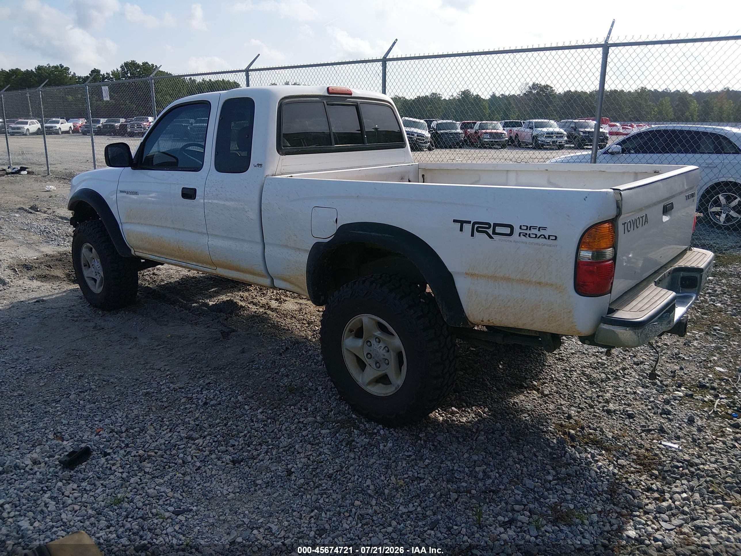 2001 Toyota Tacoma Base V6 White vin: 5TEWN72N31Z743816