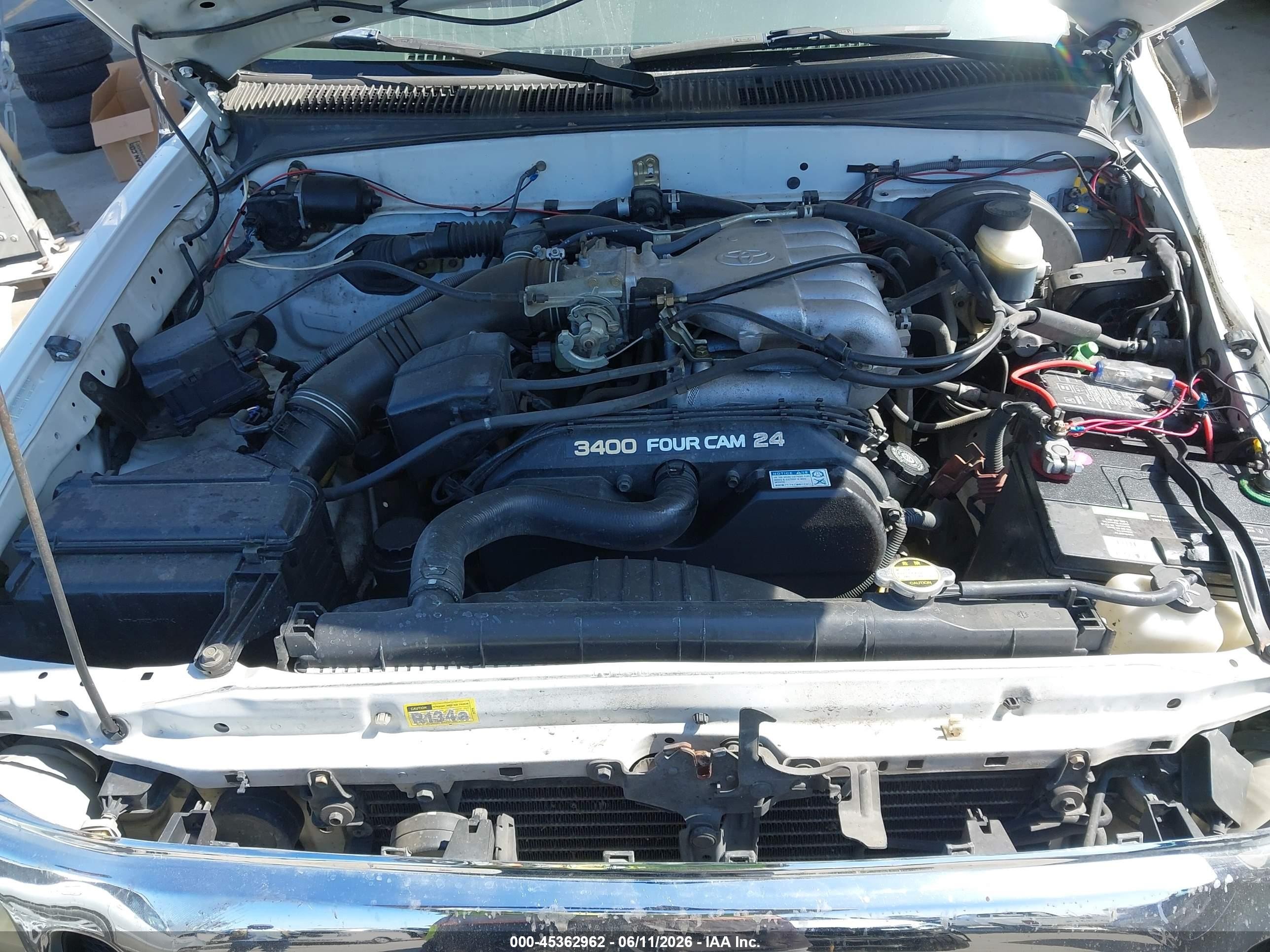 2002 Toyota Tacoma Base V6 Белый vin: 5TEWN72N62Z138657