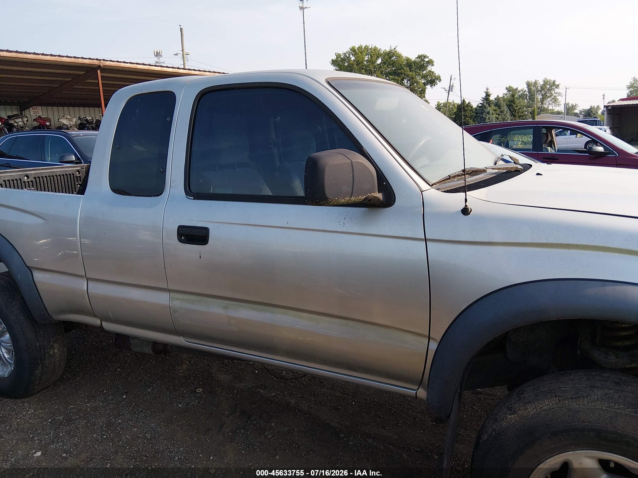 2003 Toyota Tacoma Base V6 Silver vin: 5TEWN72N63Z195541