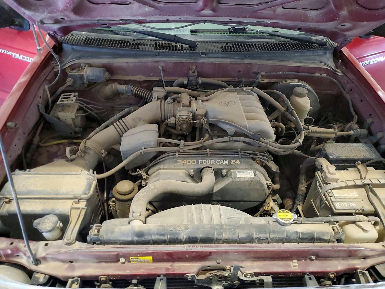 2004 Toyota Tacoma Xtracab Красный vin: 5TEWN72N64Z308406
