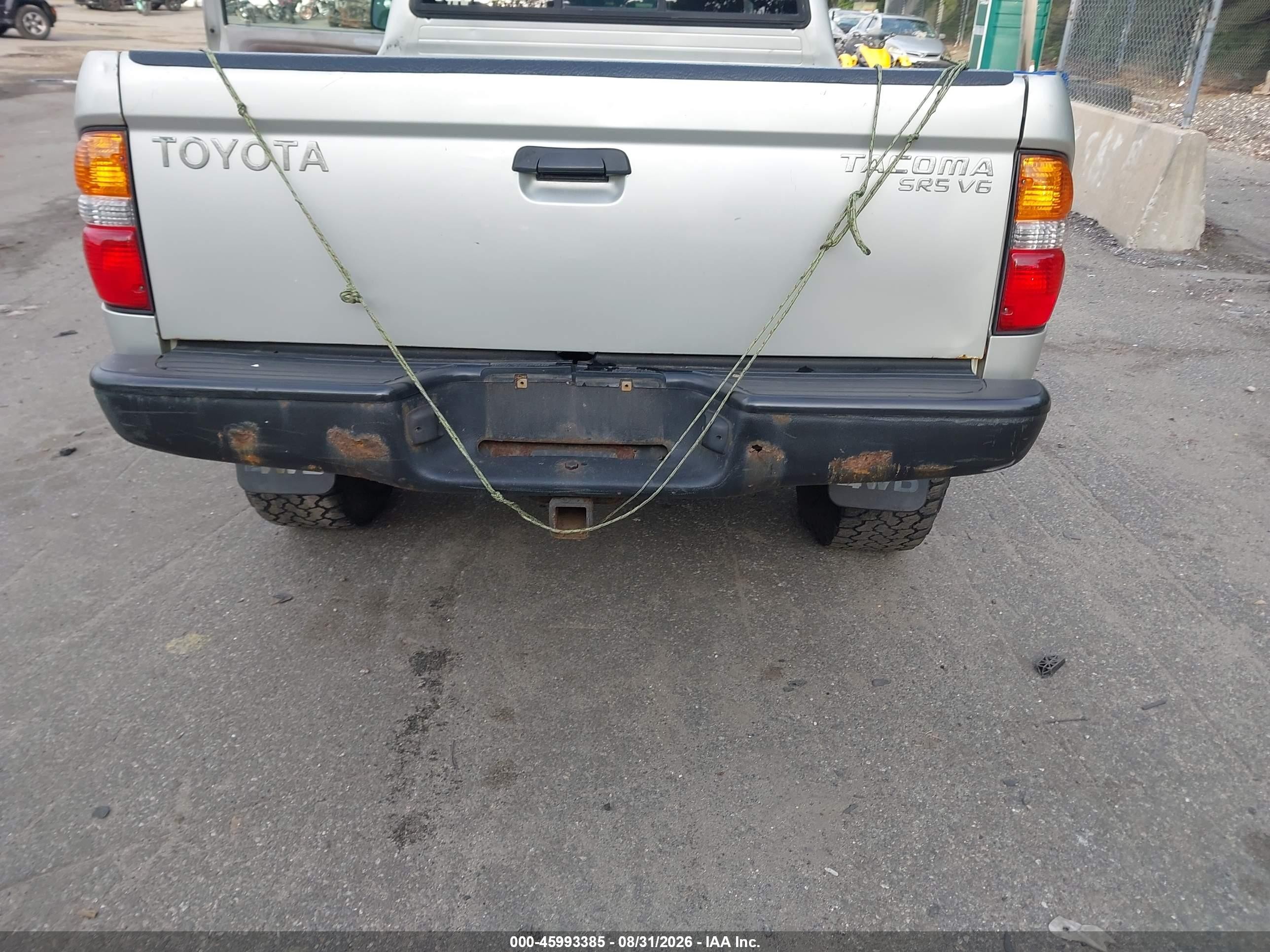 2004 Toyota Tacoma Base V6 Gray vin: 5TEWN72N64Z317736
