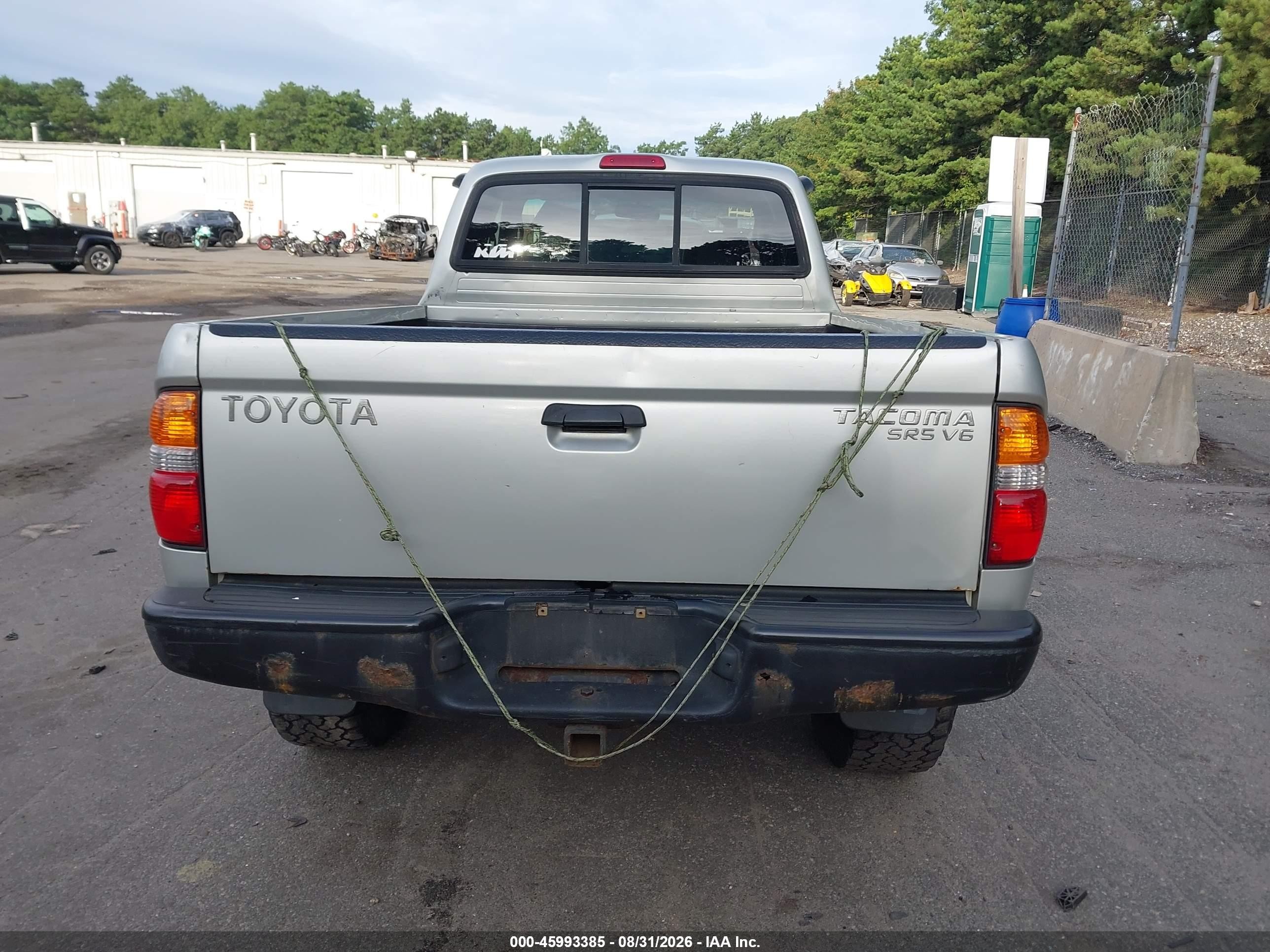 2004 Toyota Tacoma Base V6 Gray vin: 5TEWN72N64Z317736