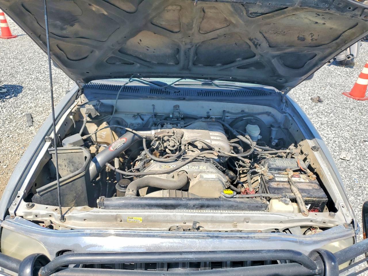 2002 Toyota Tacoma V6 Серебряный vin: 5TEWN72N72Z145164