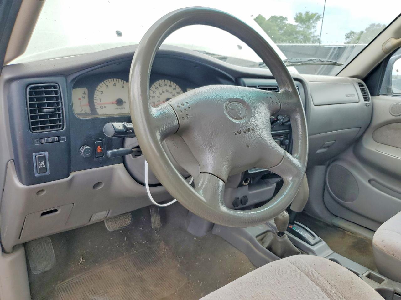 2002 Toyota Tacoma V6 Silver vin: 5TEWN72N82Z004989