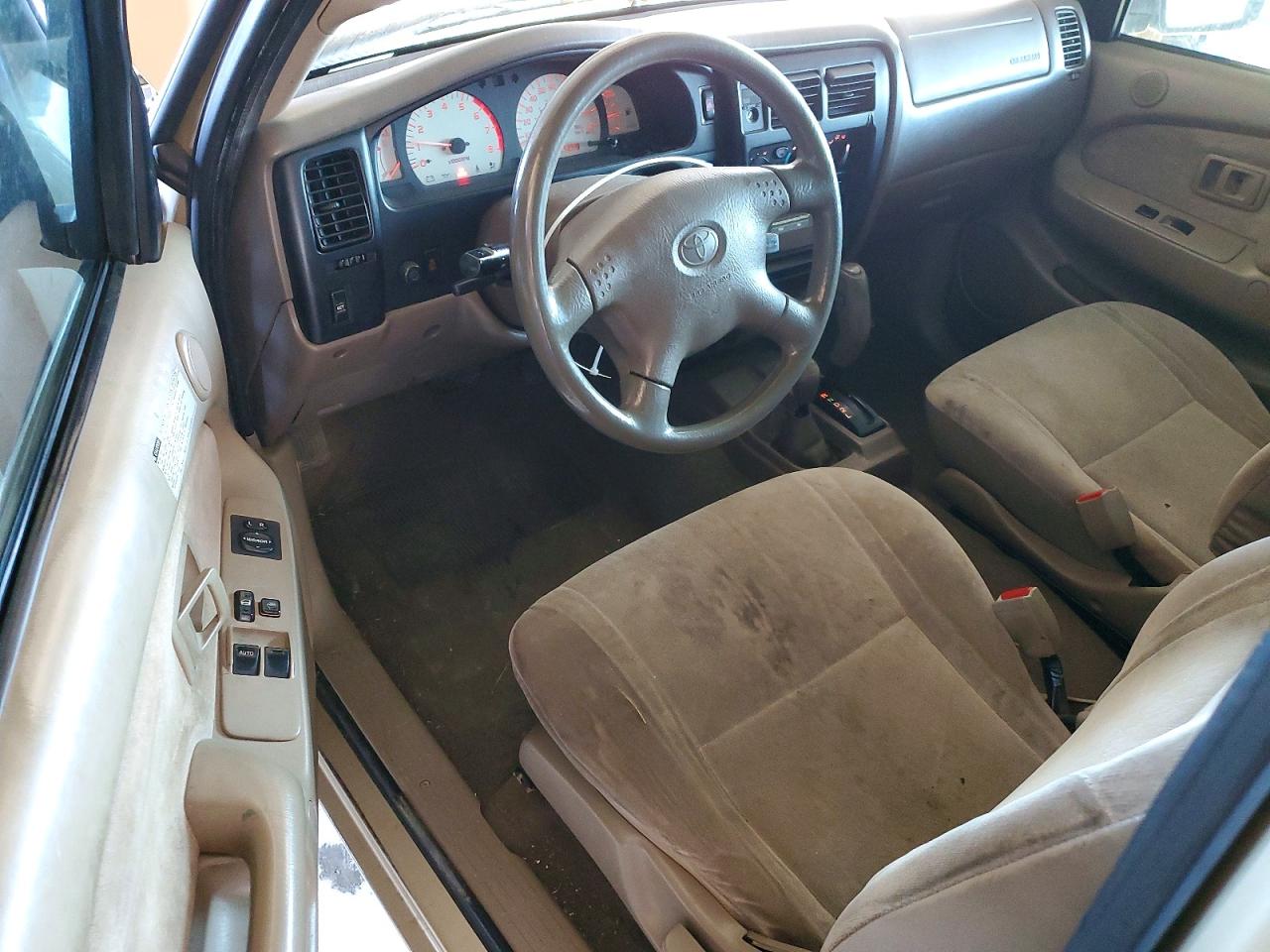 2002 Toyota Tacoma V6 Tan vin: 5TEWN72N82Z044182