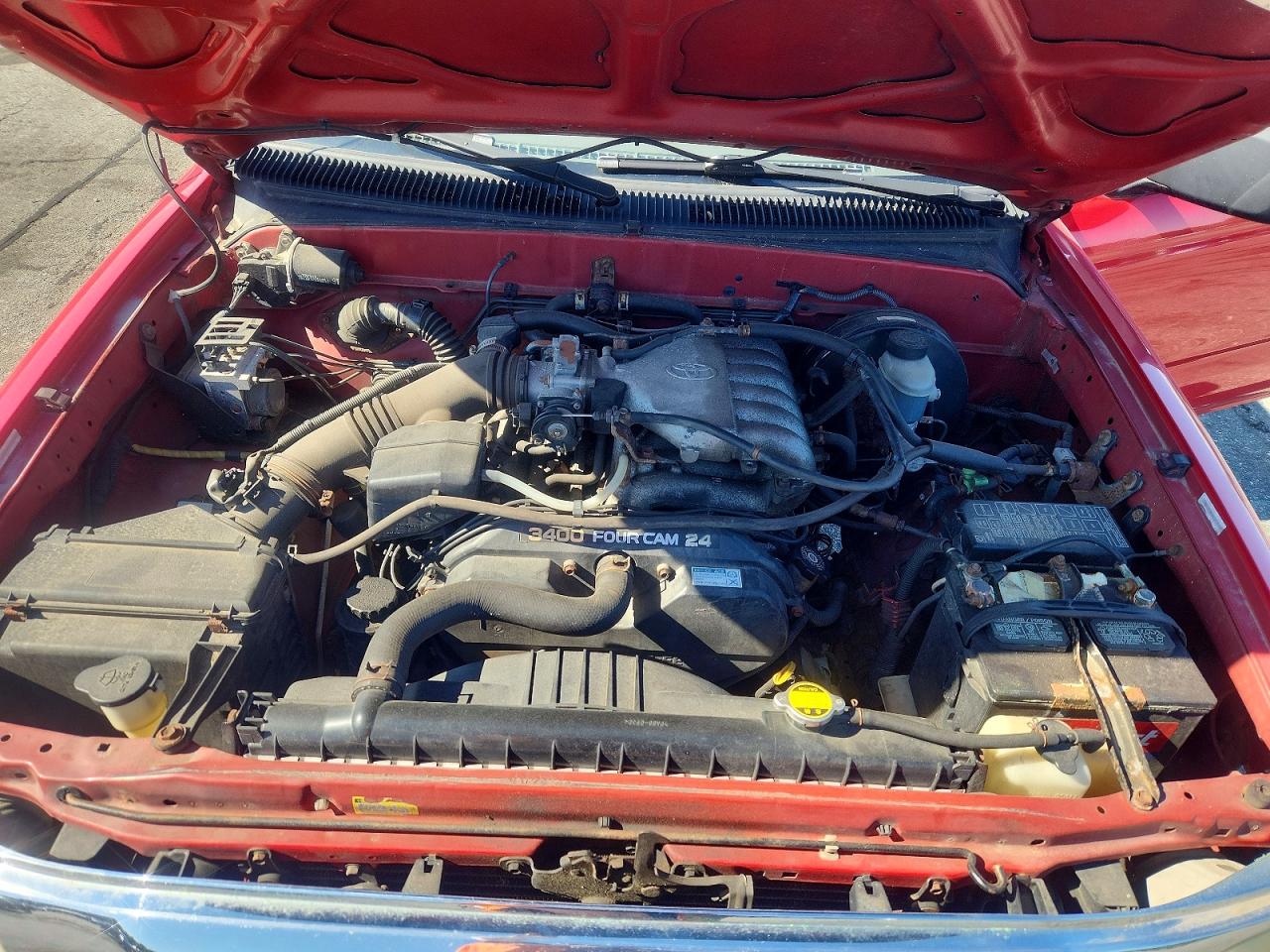 2003 Toyota Tacoma Xtracab Red vin: 5TEWN72N83Z158751