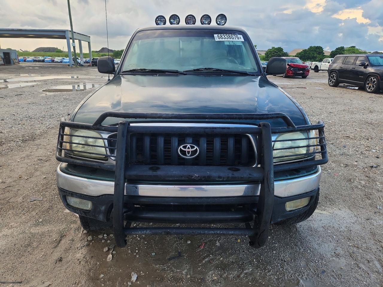 2001 Toyota Tacoma V6 Green vin: 5TEWN72N91Z830992