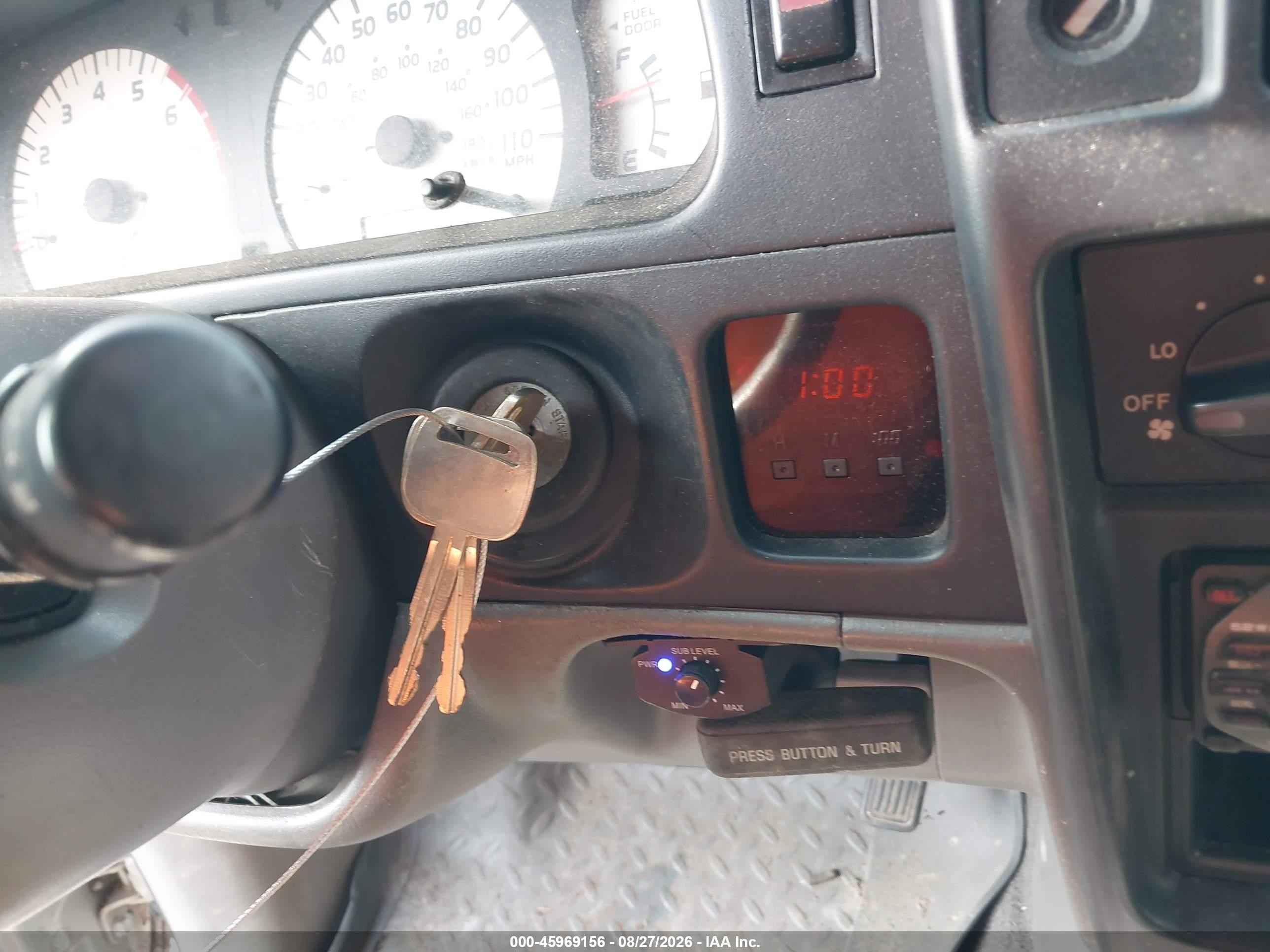 2002 Toyota Tacoma Base V6 Silver vin: 5TEWN72N92Z107810