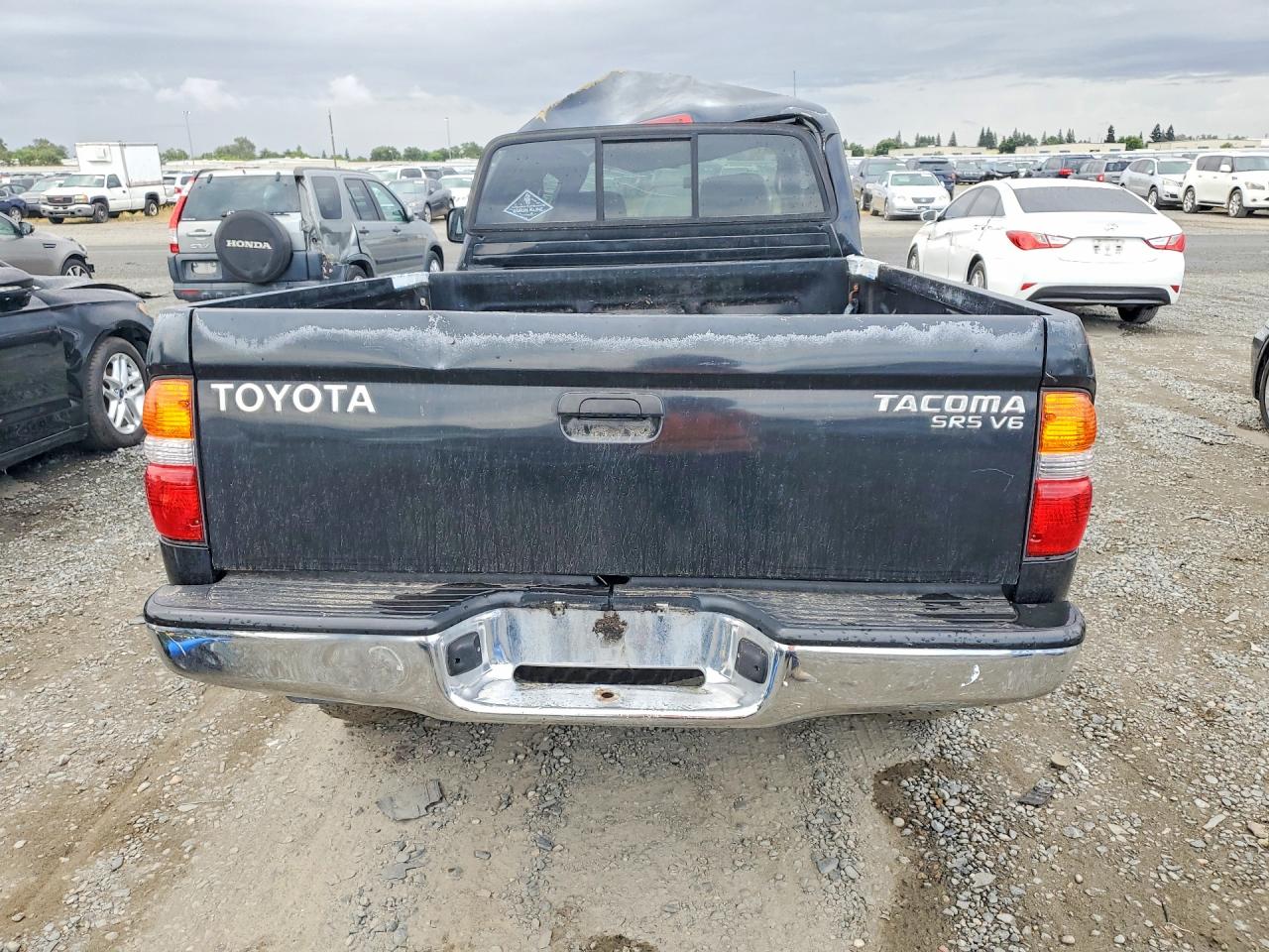 2004 Toyota Tacoma Xtracab Black vin: 5TEWN72N94Z355347