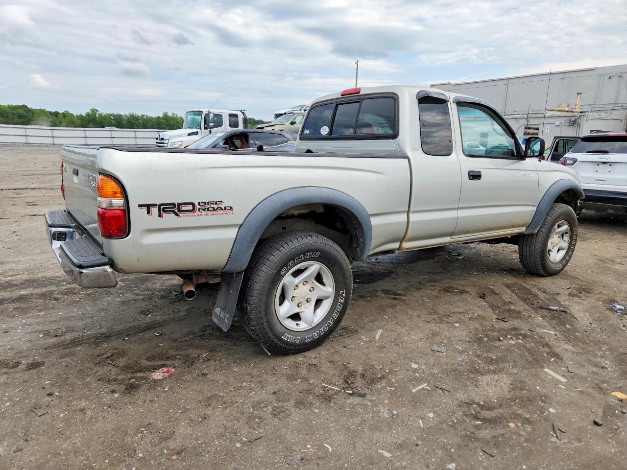 2001 Toyota Tacoma Xtracab Silver vin: 5TEWN72NX1Z734367