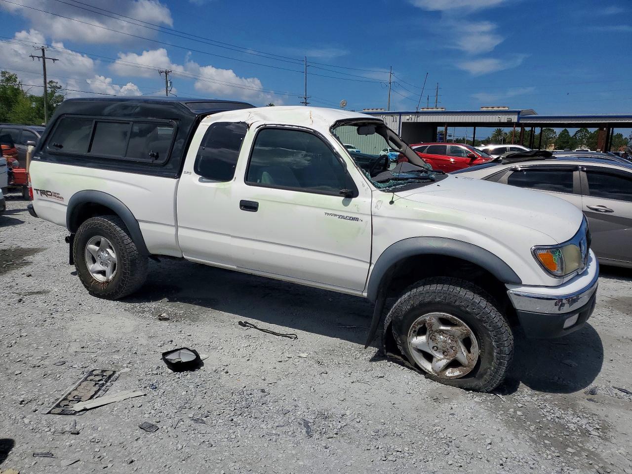 2004 Toyota Tacoma Xtracab White vin: 5TEWN72NX4Z390348
