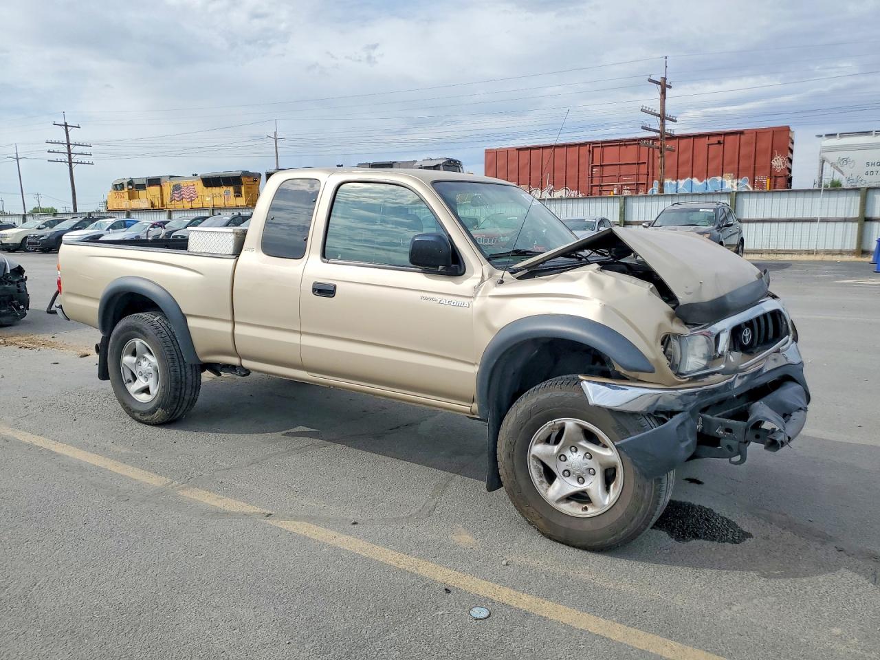 2004 Toyota Tacoma Xtracab Gold vin: 5TEWN72NX4Z406449