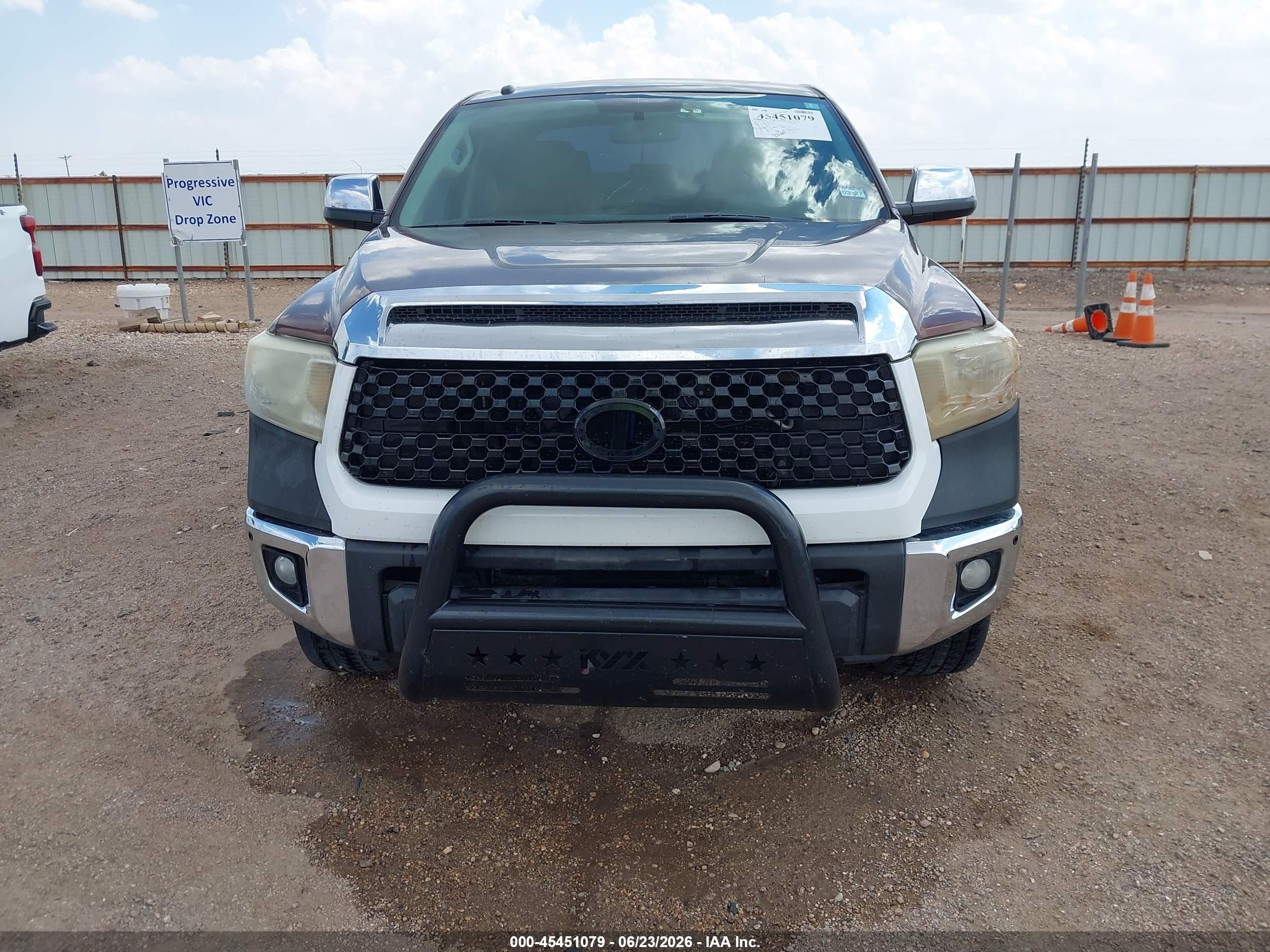 2014 Toyota Tundra 1794 5.7l V8 Коричневый vin: 5TFAW5F10EX360044