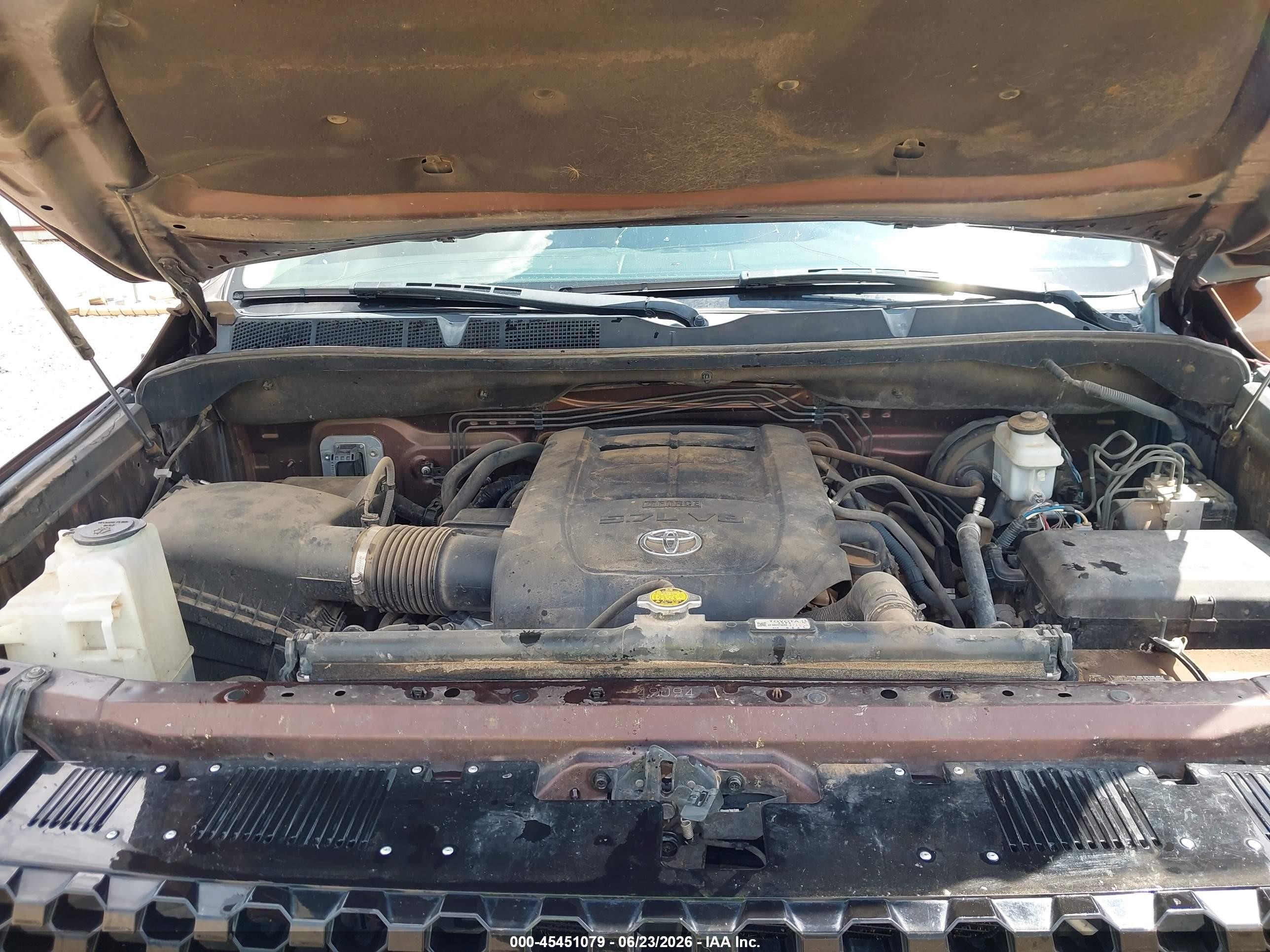 2014 Toyota Tundra 1794 5.7l V8 Коричневый vin: 5TFAW5F10EX360044
