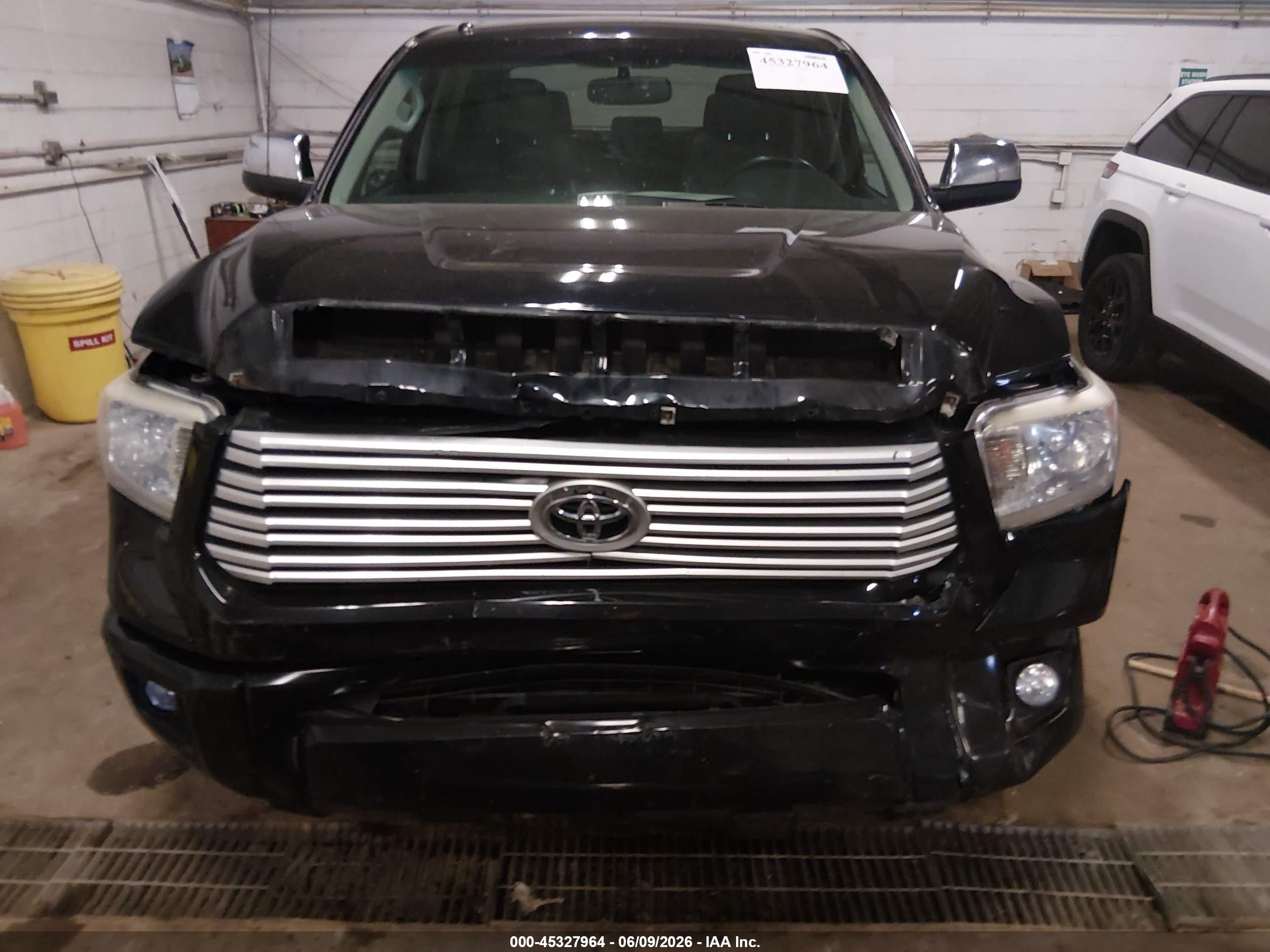 2015 Toyota Tundra Platinum 5.7l V8 Black vin: 5TFAW5F10FX419370