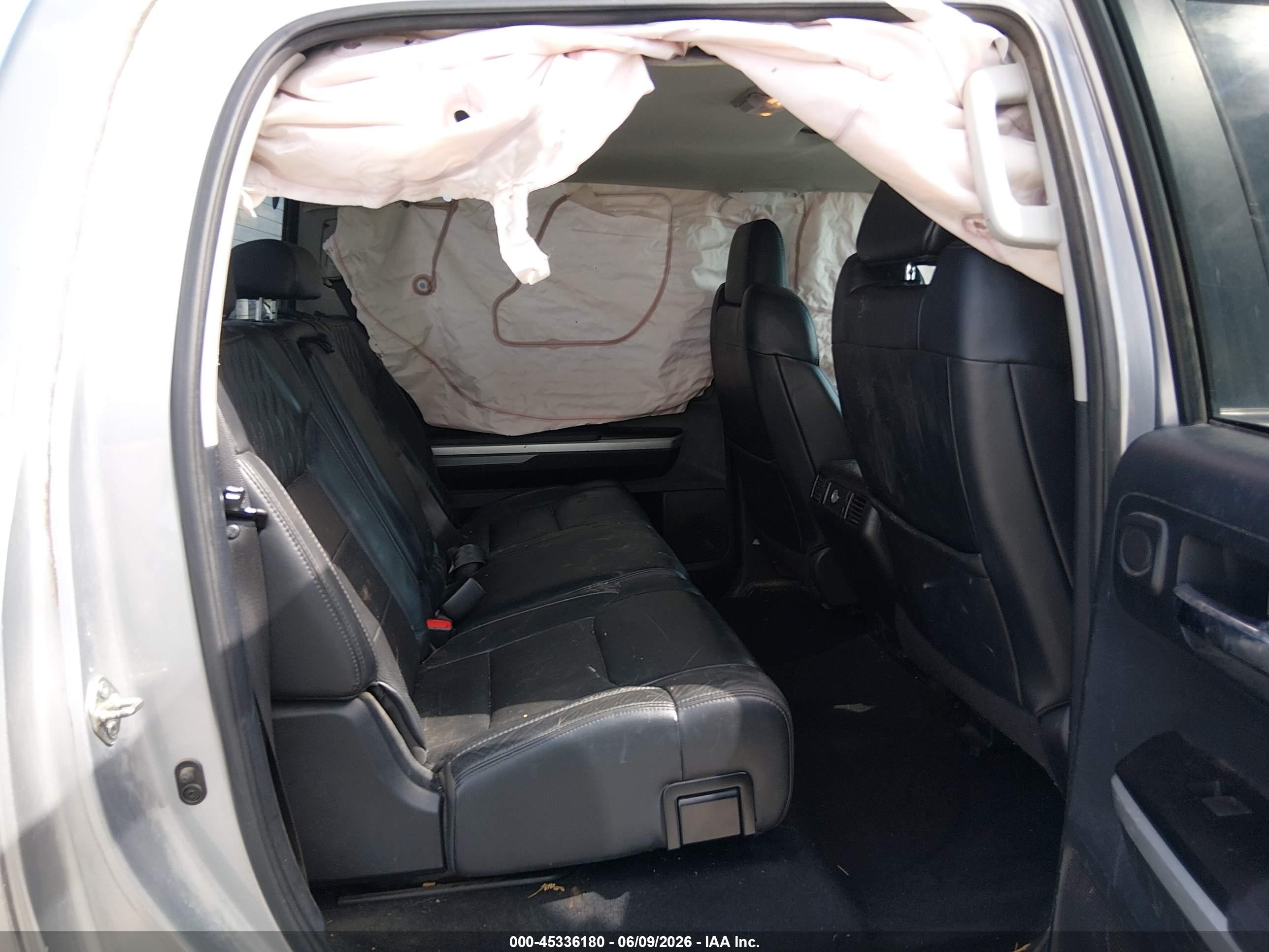 2014 Toyota Tundra Platinum 5.7l V8 Silver vin: 5TFAW5F13EX366985