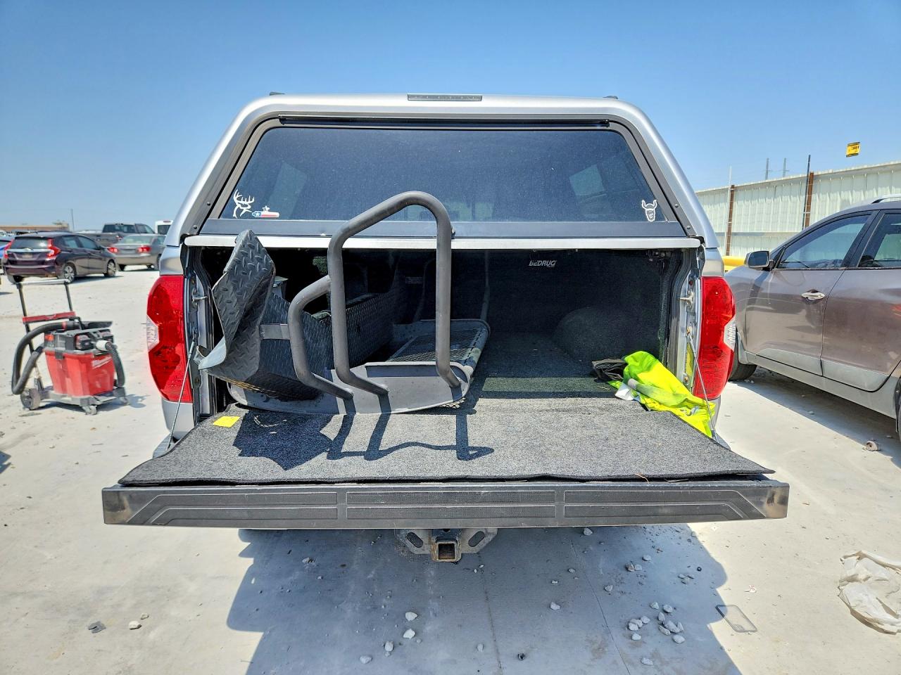 2014 Toyota Tundra Crewmax Platinum Серебряный vin: 5TFAW5F15EX339514