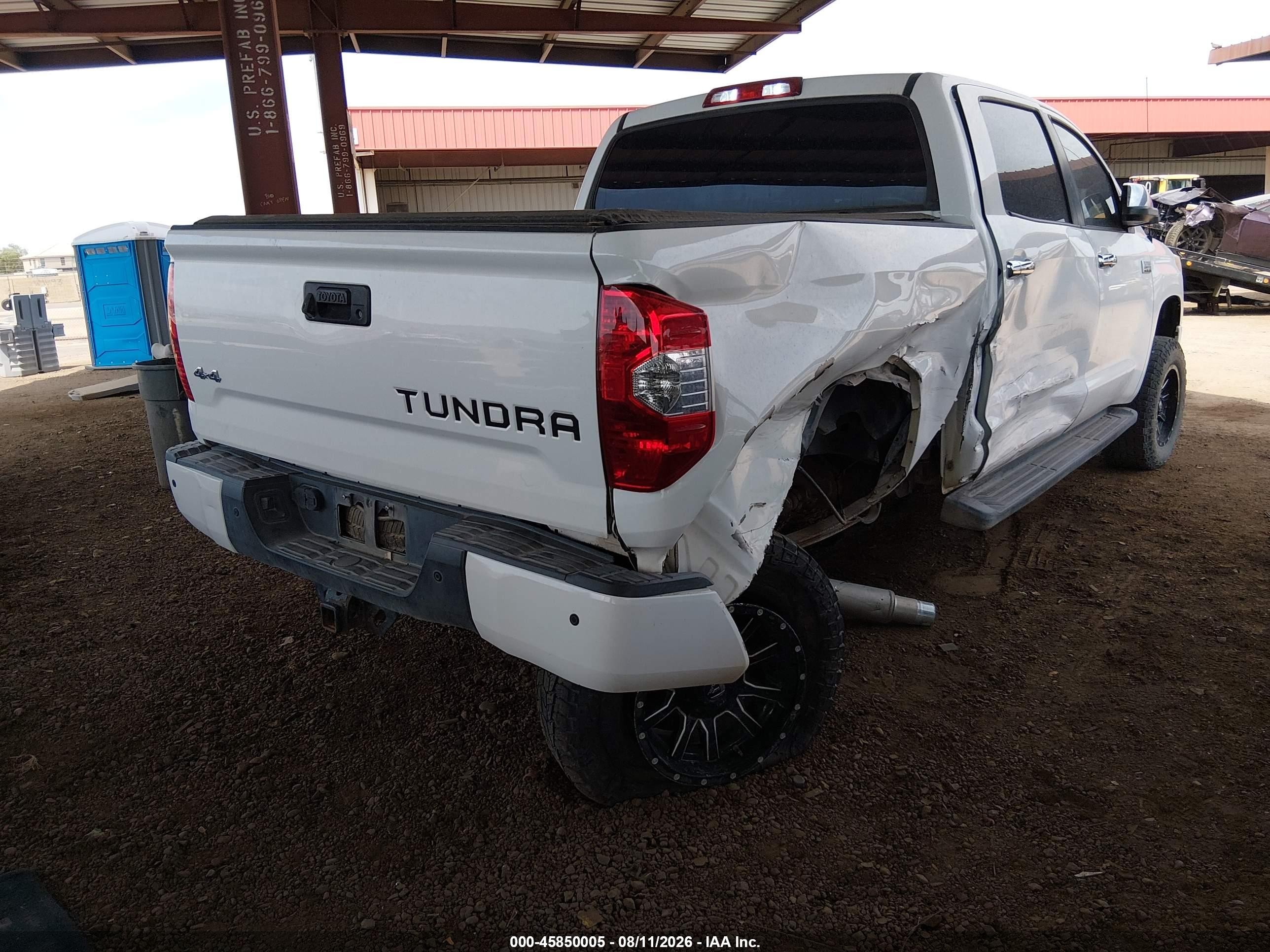 2014 Toyota Tundra Platinum 5.7l V8 White vin: 5TFAW5F17EX360381