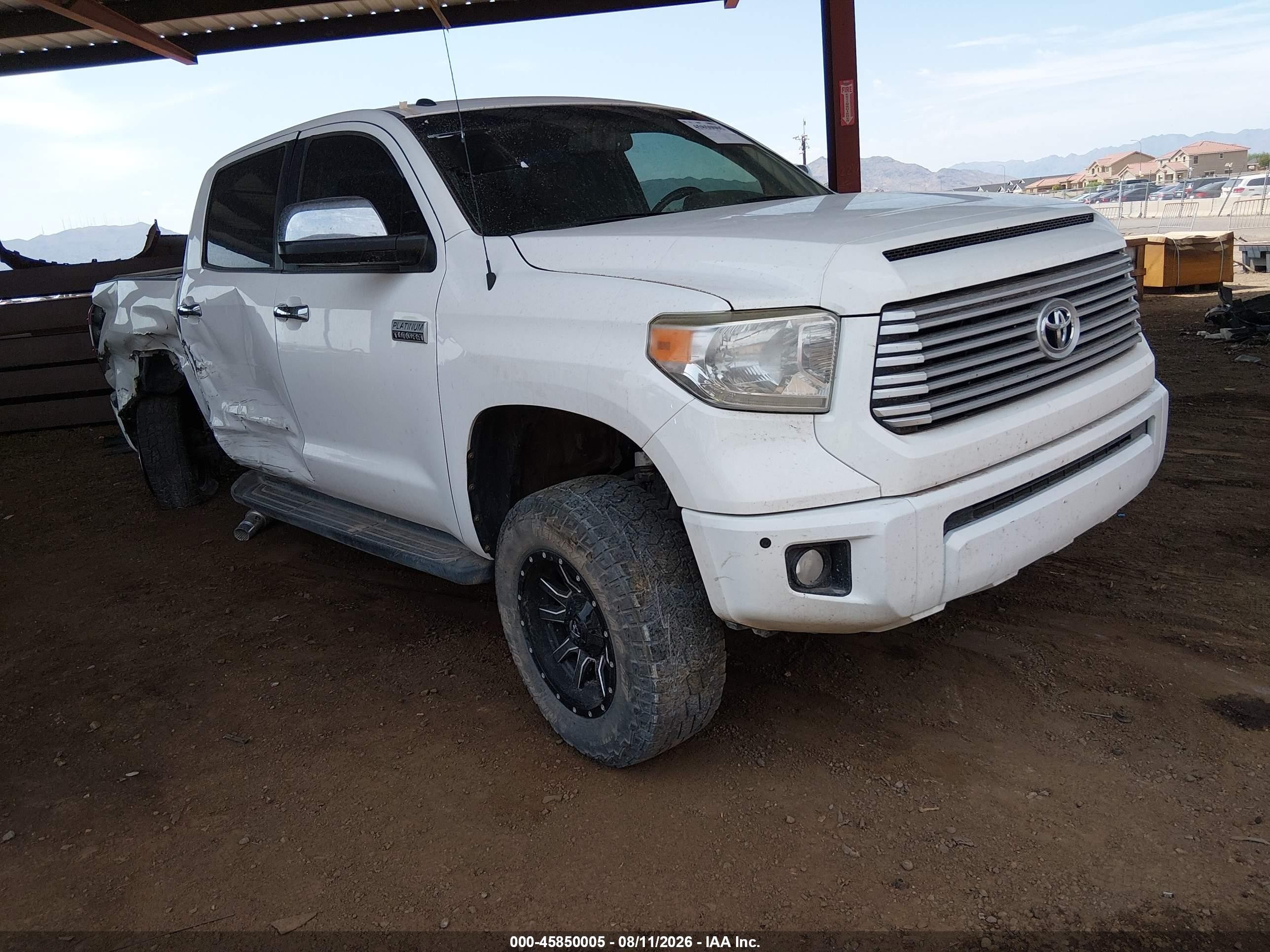 2014 Toyota Tundra Platinum 5.7l V8 White vin: 5TFAW5F17EX360381