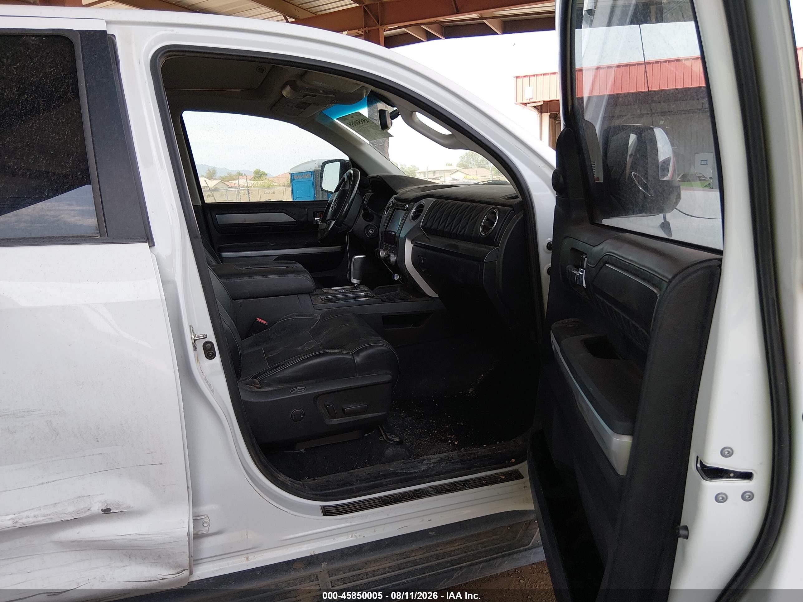 2014 Toyota Tundra Platinum 5.7l V8 White vin: 5TFAW5F17EX360381