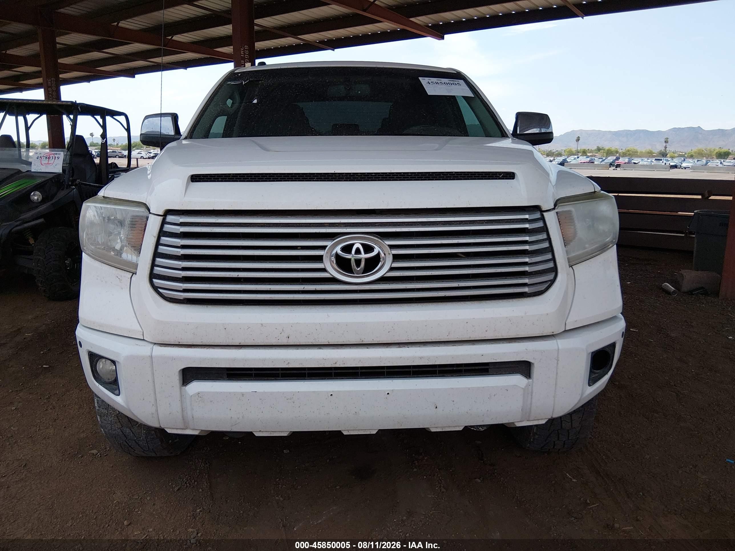 2014 Toyota Tundra Platinum 5.7l V8 White vin: 5TFAW5F17EX360381
