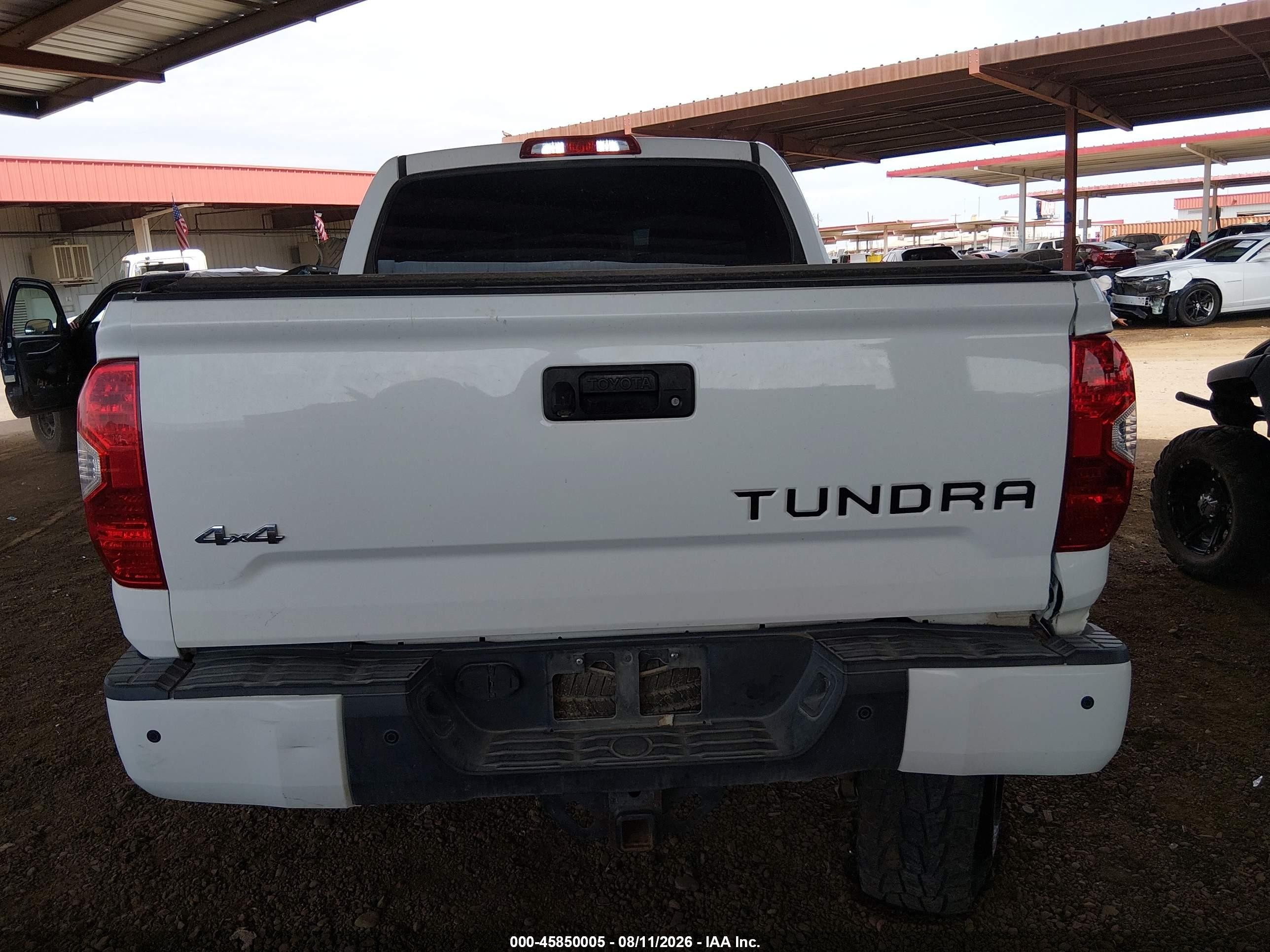 2014 Toyota Tundra Platinum 5.7l V8 White vin: 5TFAW5F17EX360381