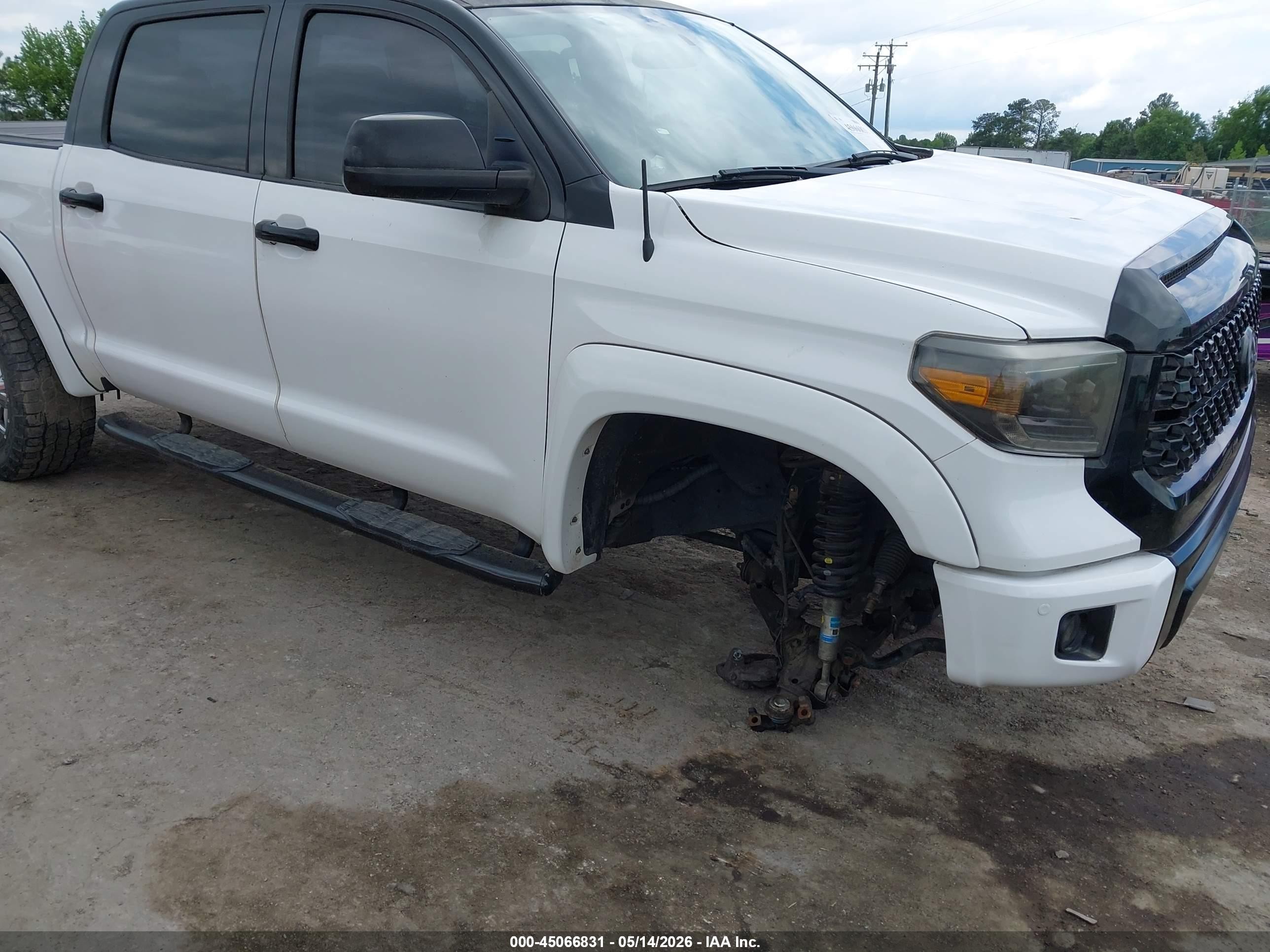 2015 Toyota Tundra Platinum 5.7l V8 White vin: 5TFAW5F18FX441715