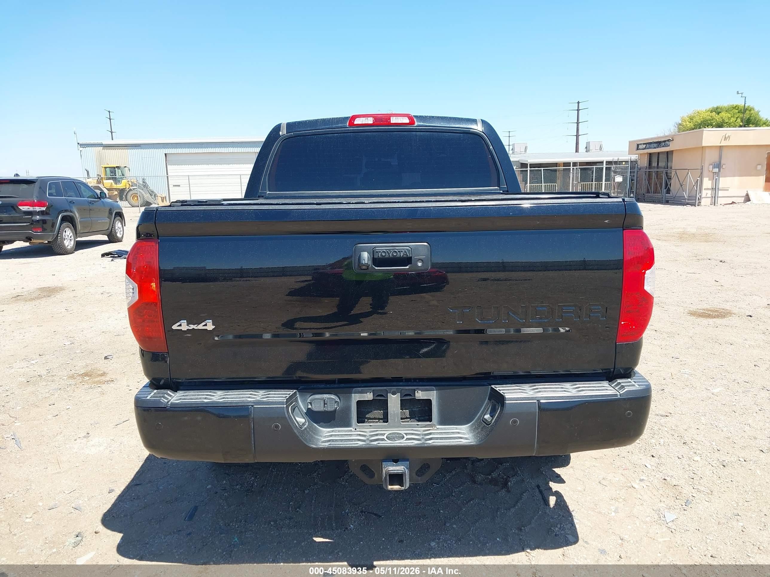 2015 Toyota Tundra Platinum 5.7l V8 Black vin: 5TFAW5F18FX457235