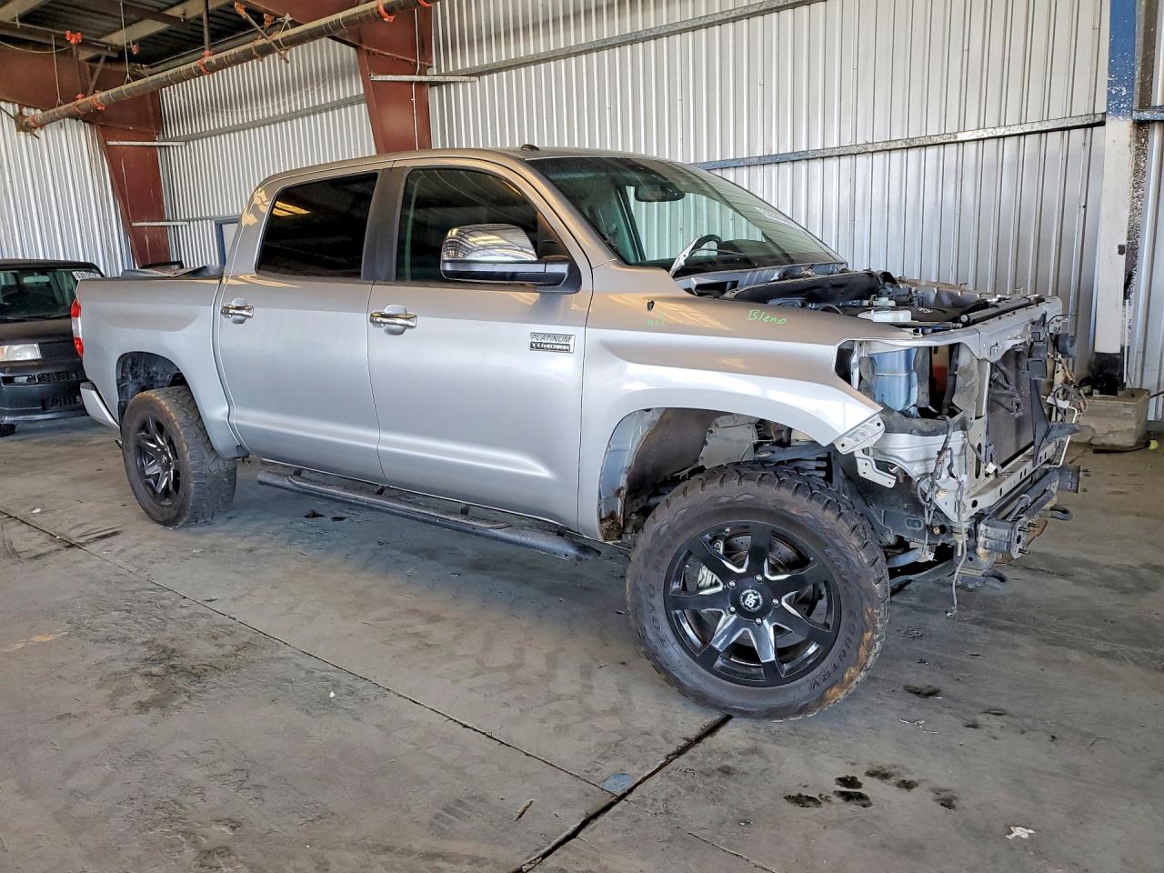 2015 Toyota Tundra Platinum Серебряный vin: 5TFAW5F1XFX461108