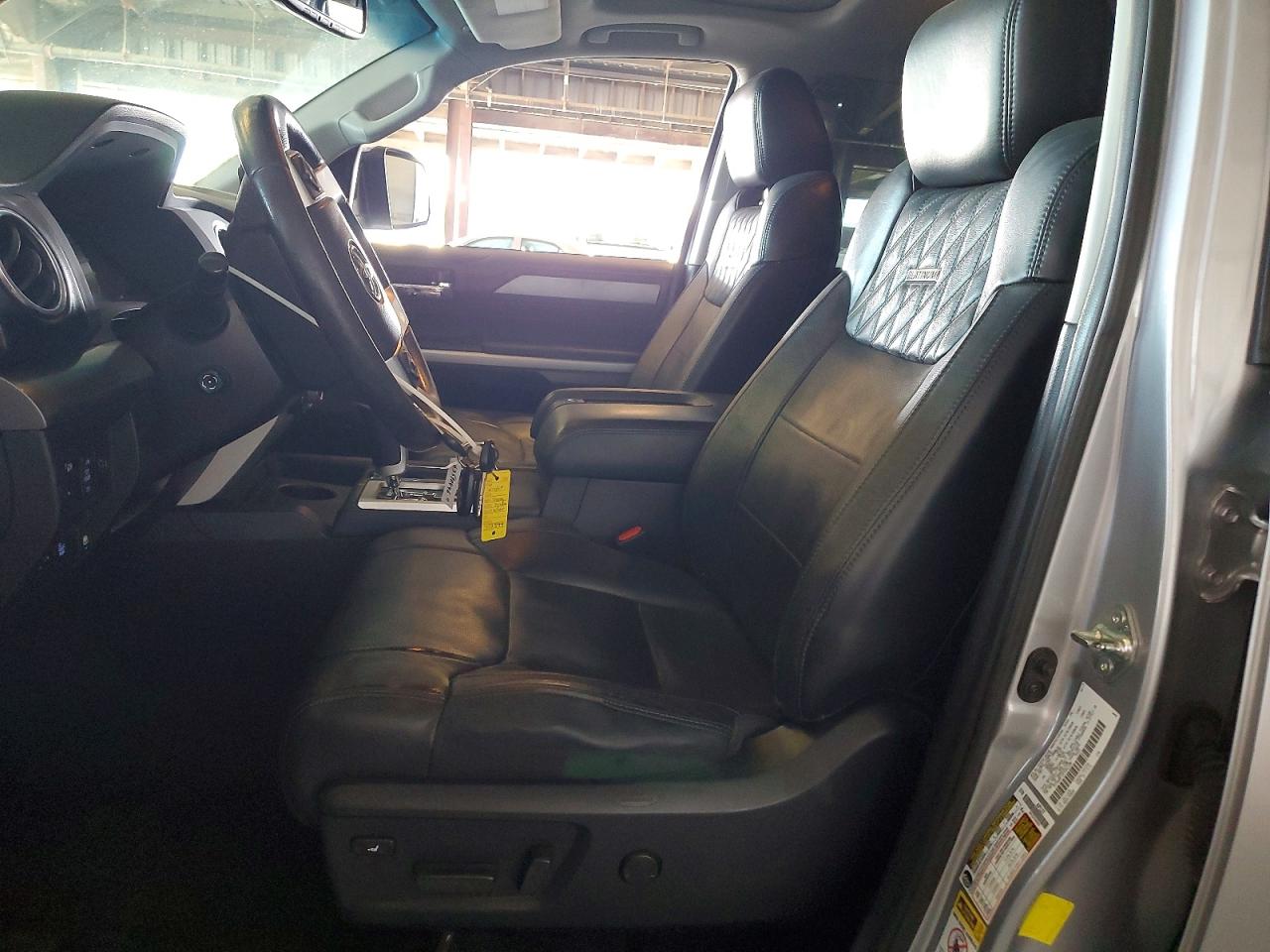 2015 Toyota Tundra Platinum Серебряный vin: 5TFAW5F1XFX461108