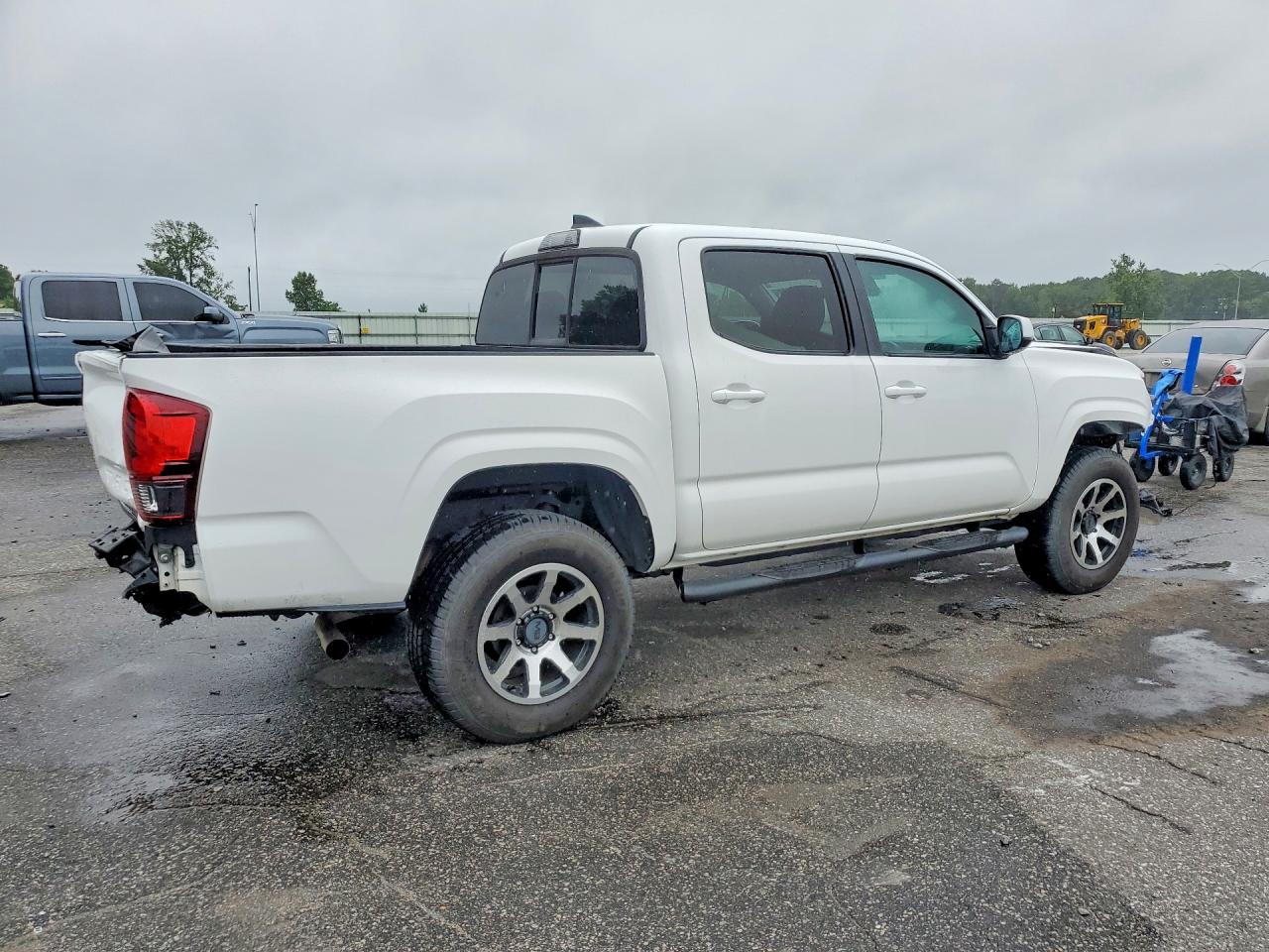 2019 Toyota Tacoma Sr White vin: 5TFAX5GN1KX154807
