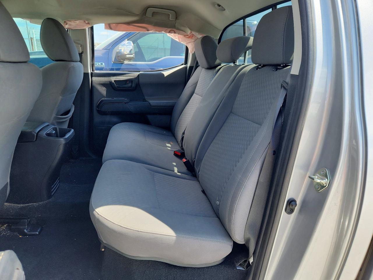 2020 Toyota Tacoma Sr Silver vin: 5TFAX5GN1LX188716