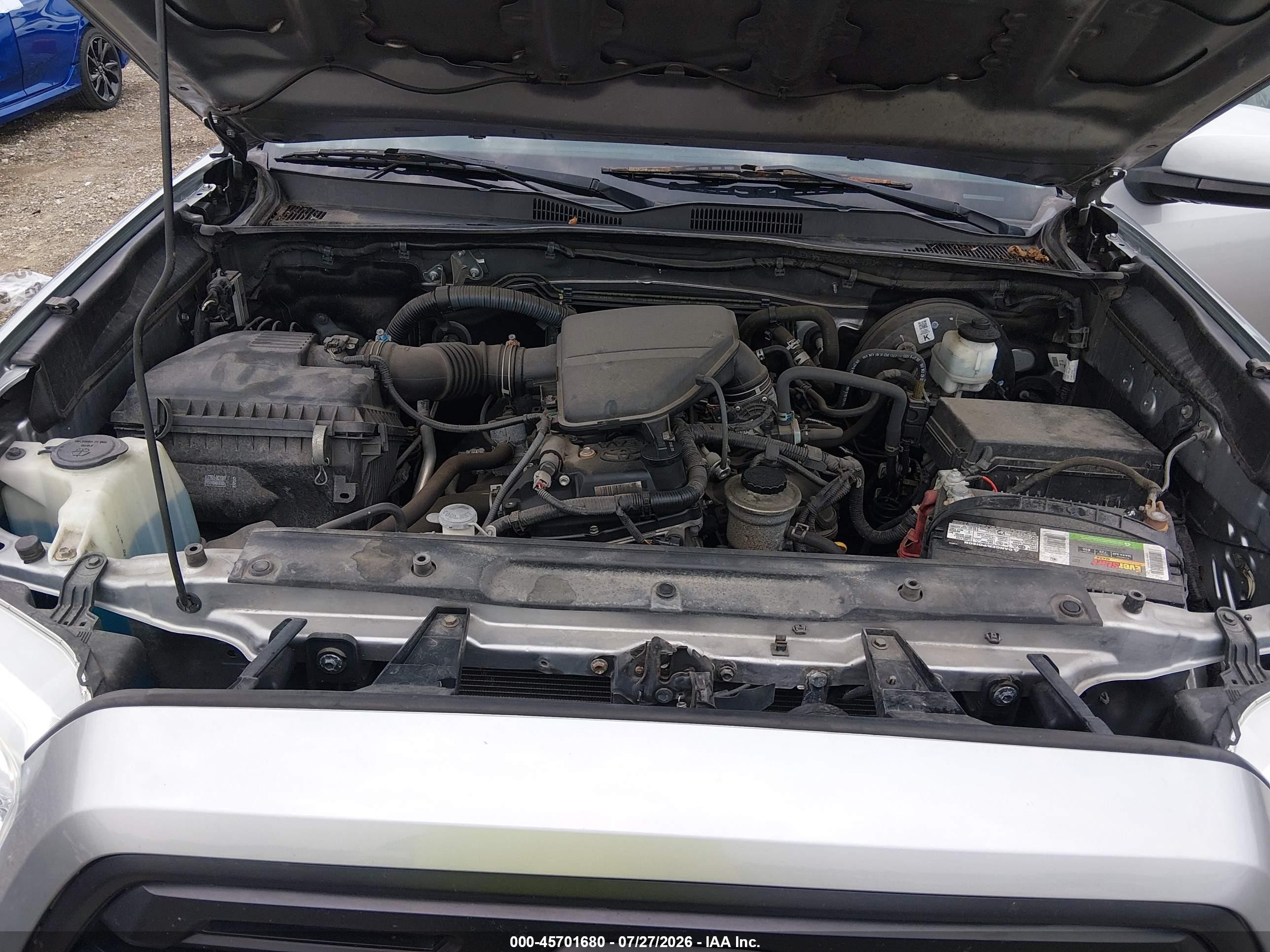 2019 Toyota Tacoma Sr Silver vin: 5TFAX5GNXKX145197