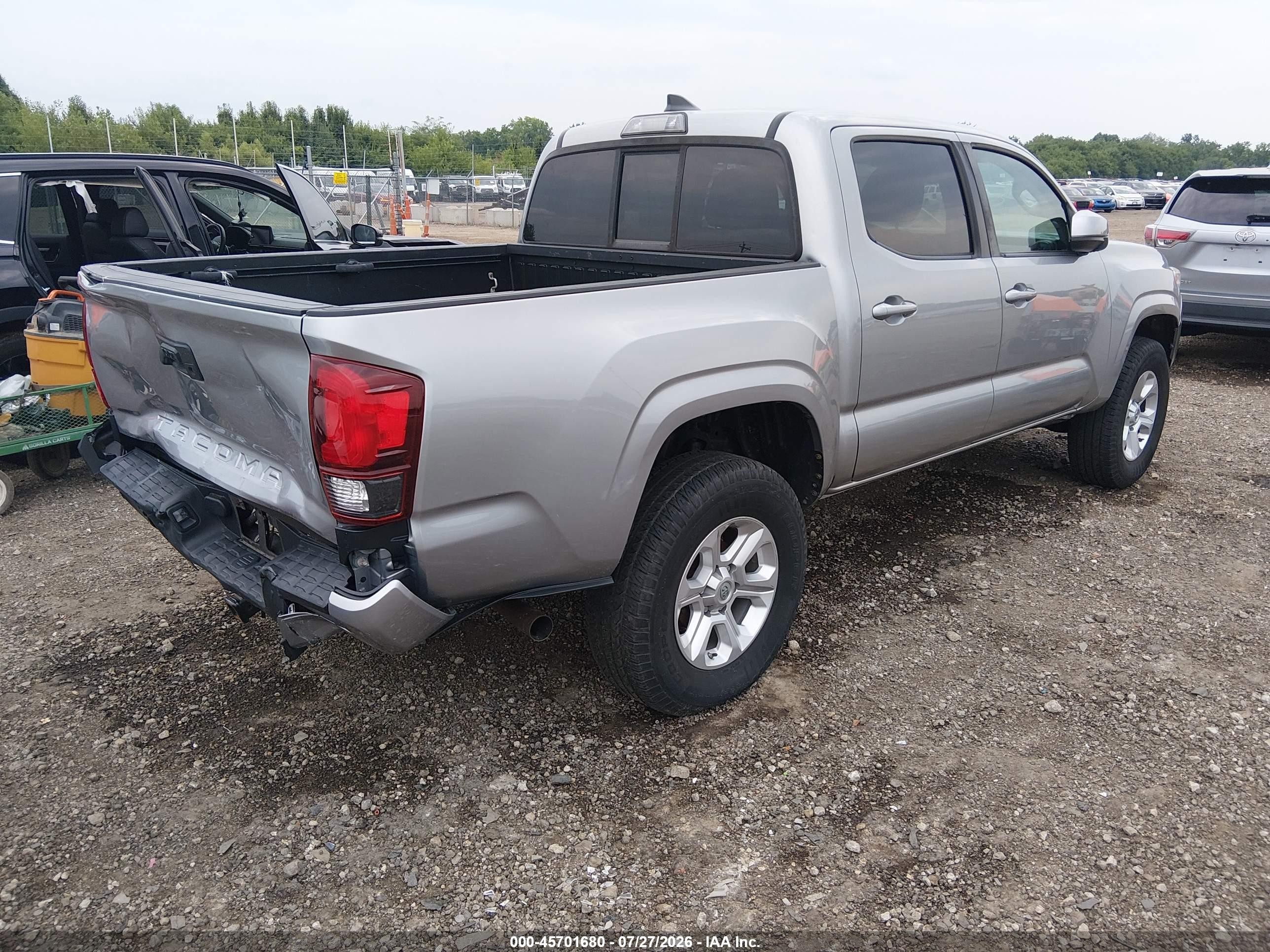 2019 Toyota Tacoma Sr Silver vin: 5TFAX5GNXKX145197