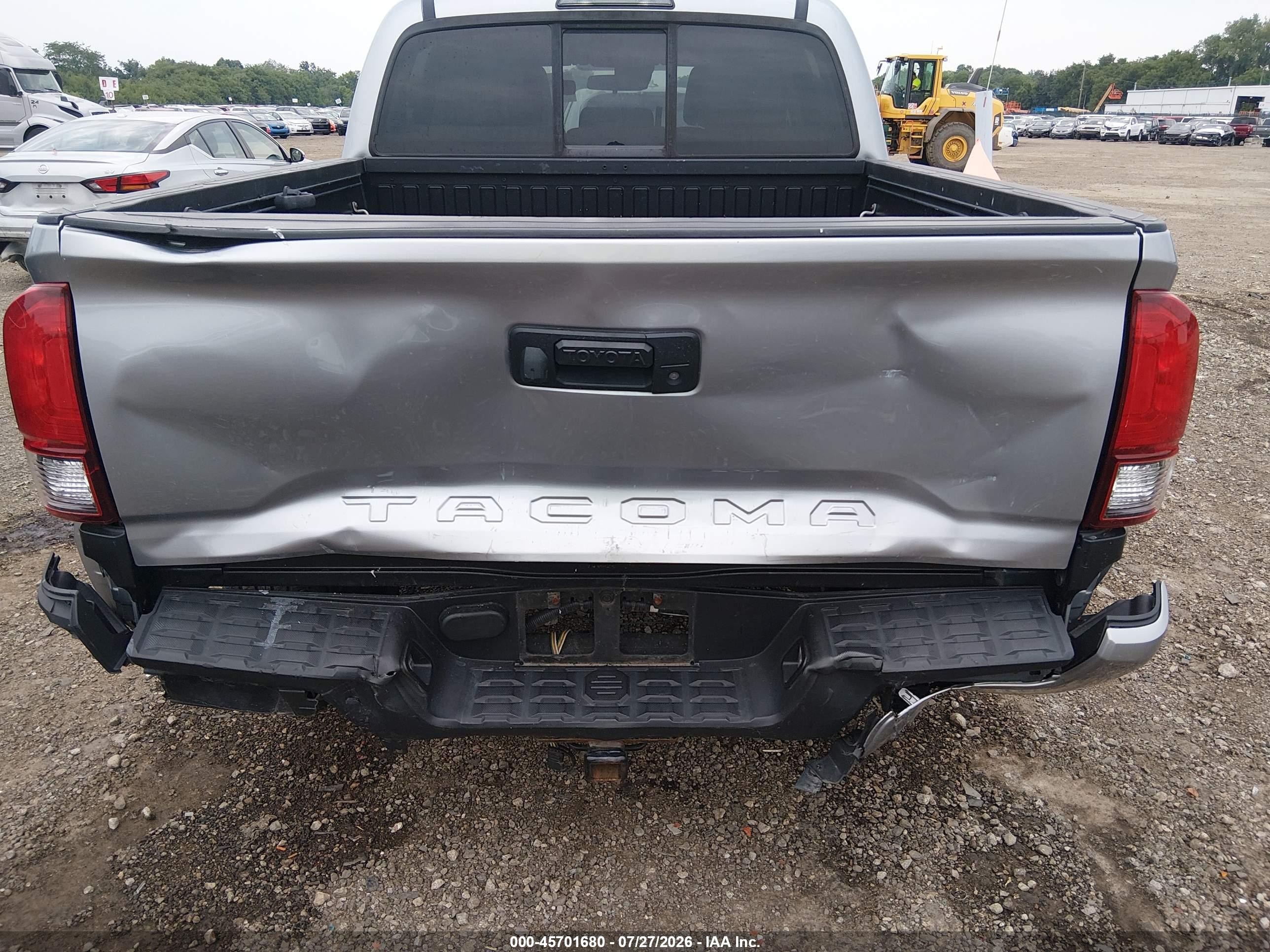 2019 Toyota Tacoma Sr Silver vin: 5TFAX5GNXKX145197