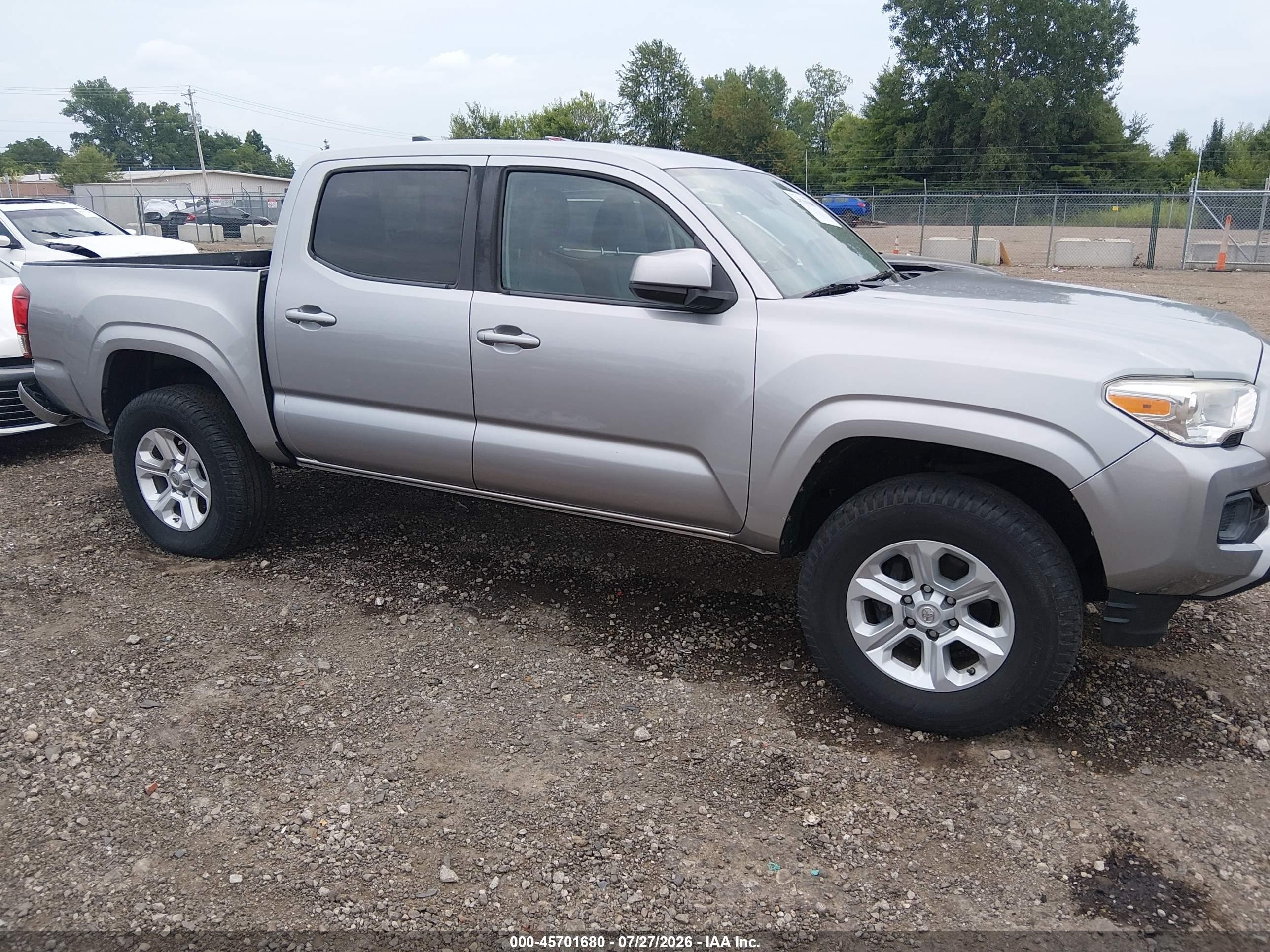 2019 Toyota Tacoma Sr Silver vin: 5TFAX5GNXKX145197