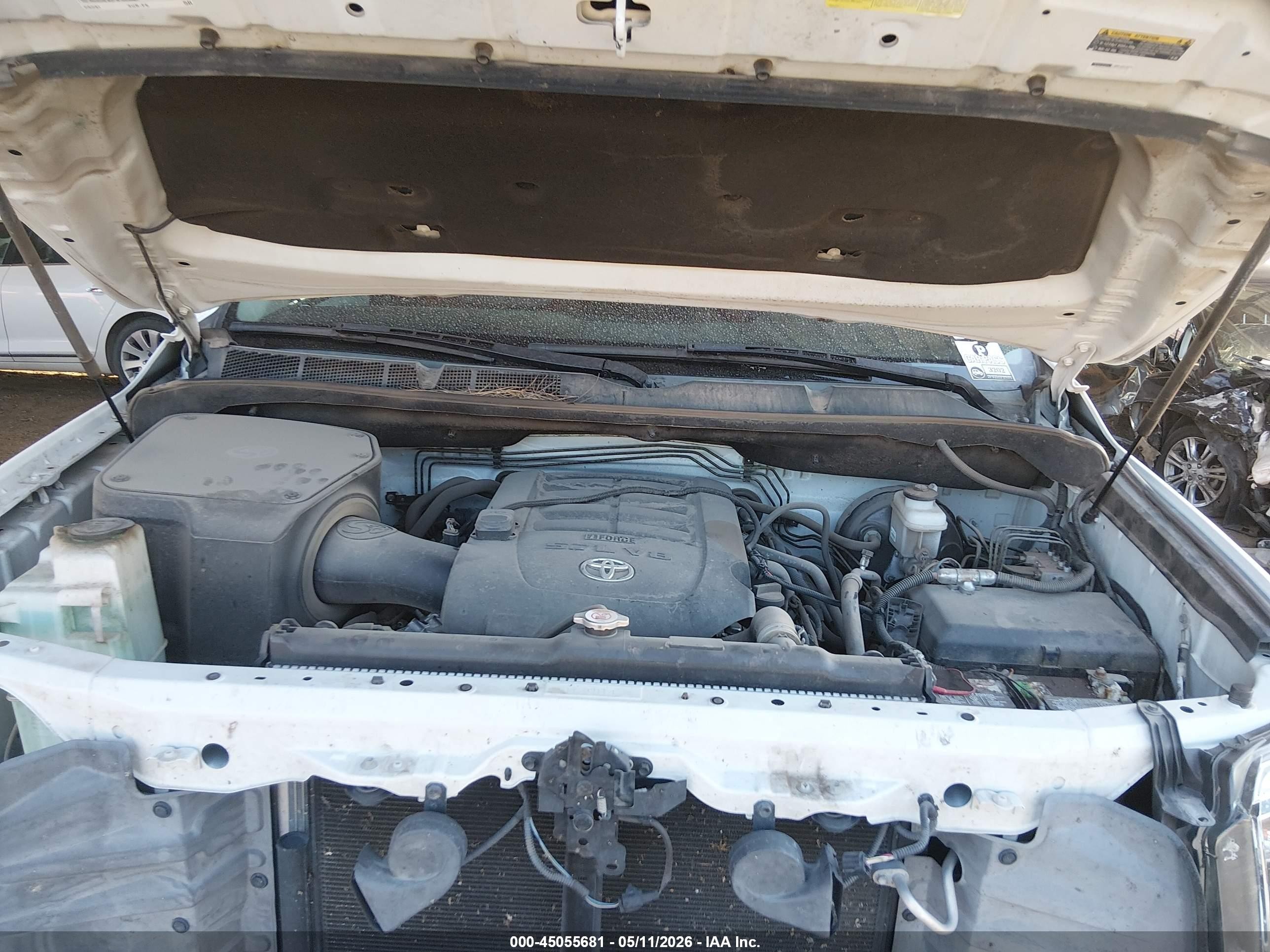 2019 Toyota Tundra 1794 5.7l V8 Белый vin: 5TFAY5F11KX780255