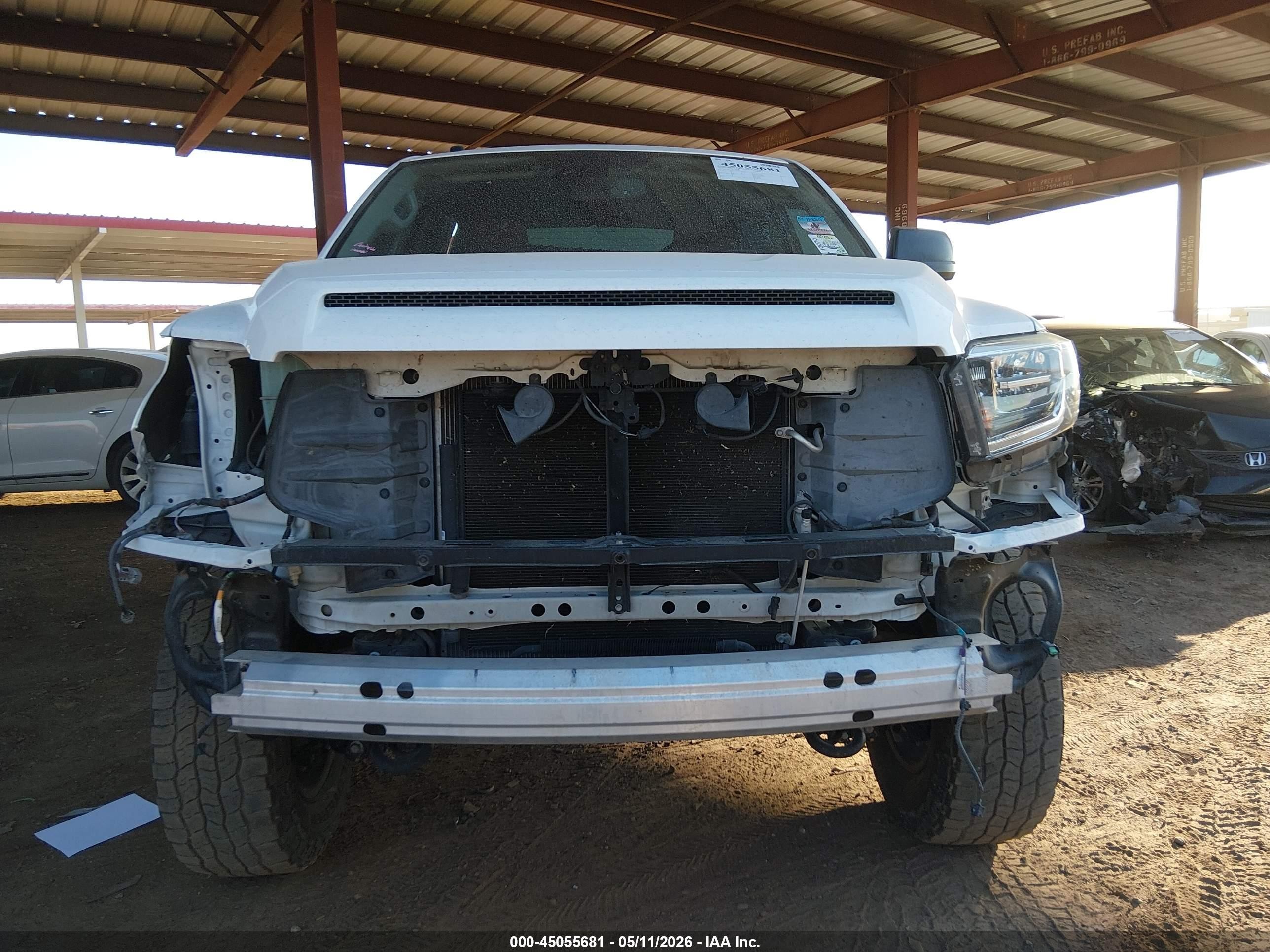 2019 Toyota Tundra 1794 5.7l V8 Белый vin: 5TFAY5F11KX780255