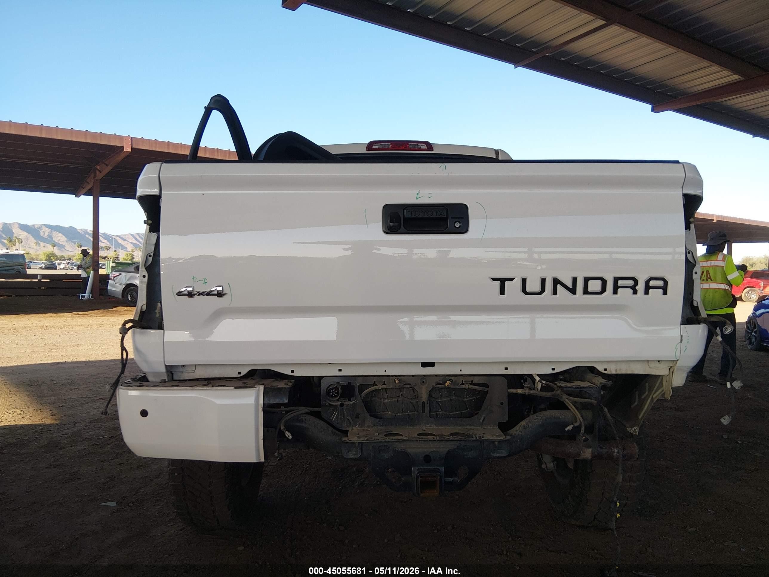 2019 Toyota Tundra 1794 5.7l V8 Белый vin: 5TFAY5F11KX780255