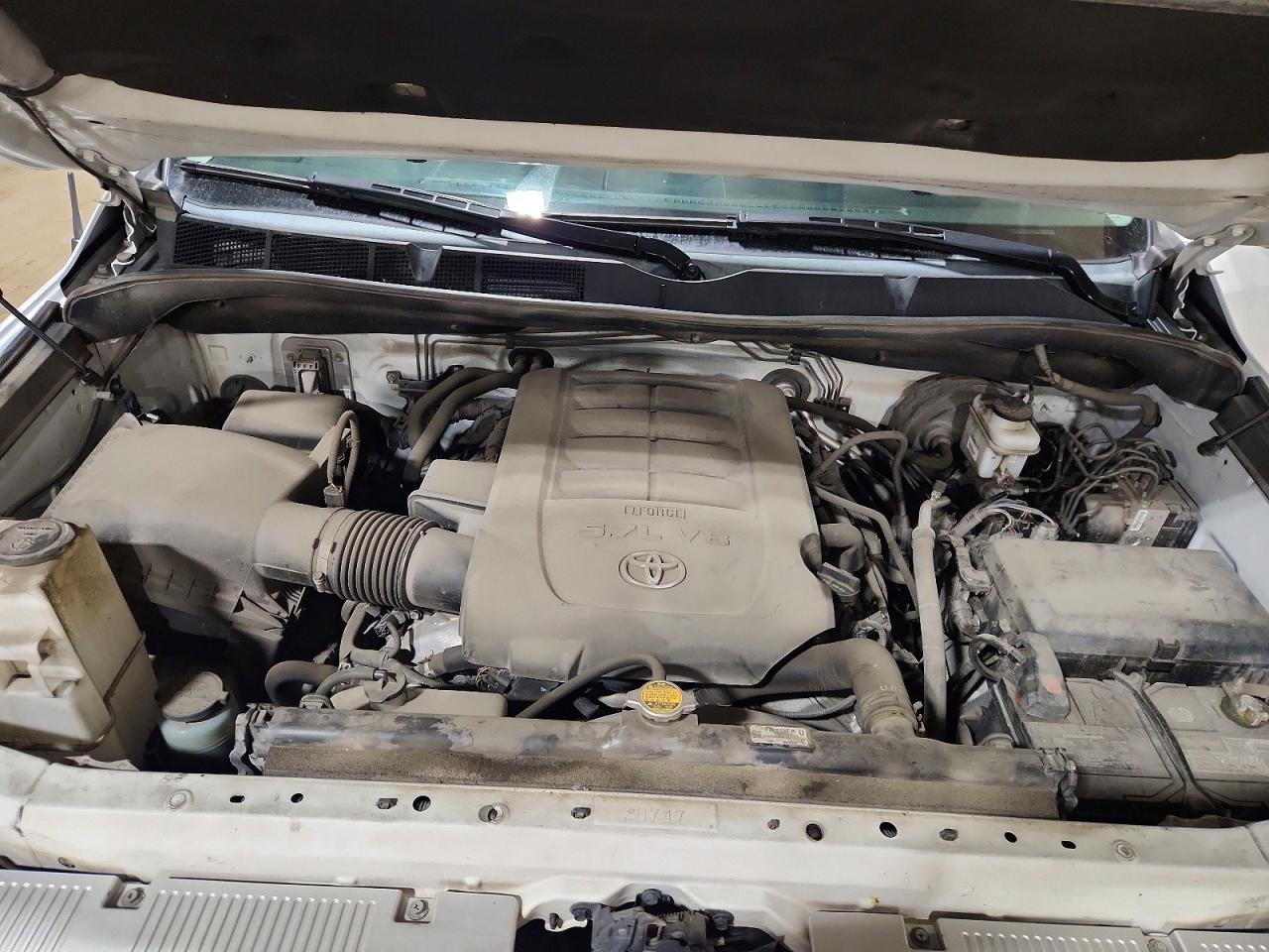 2015 Toyota Tundra 1794 Edition White vin: 5TFAY5F12FX426301