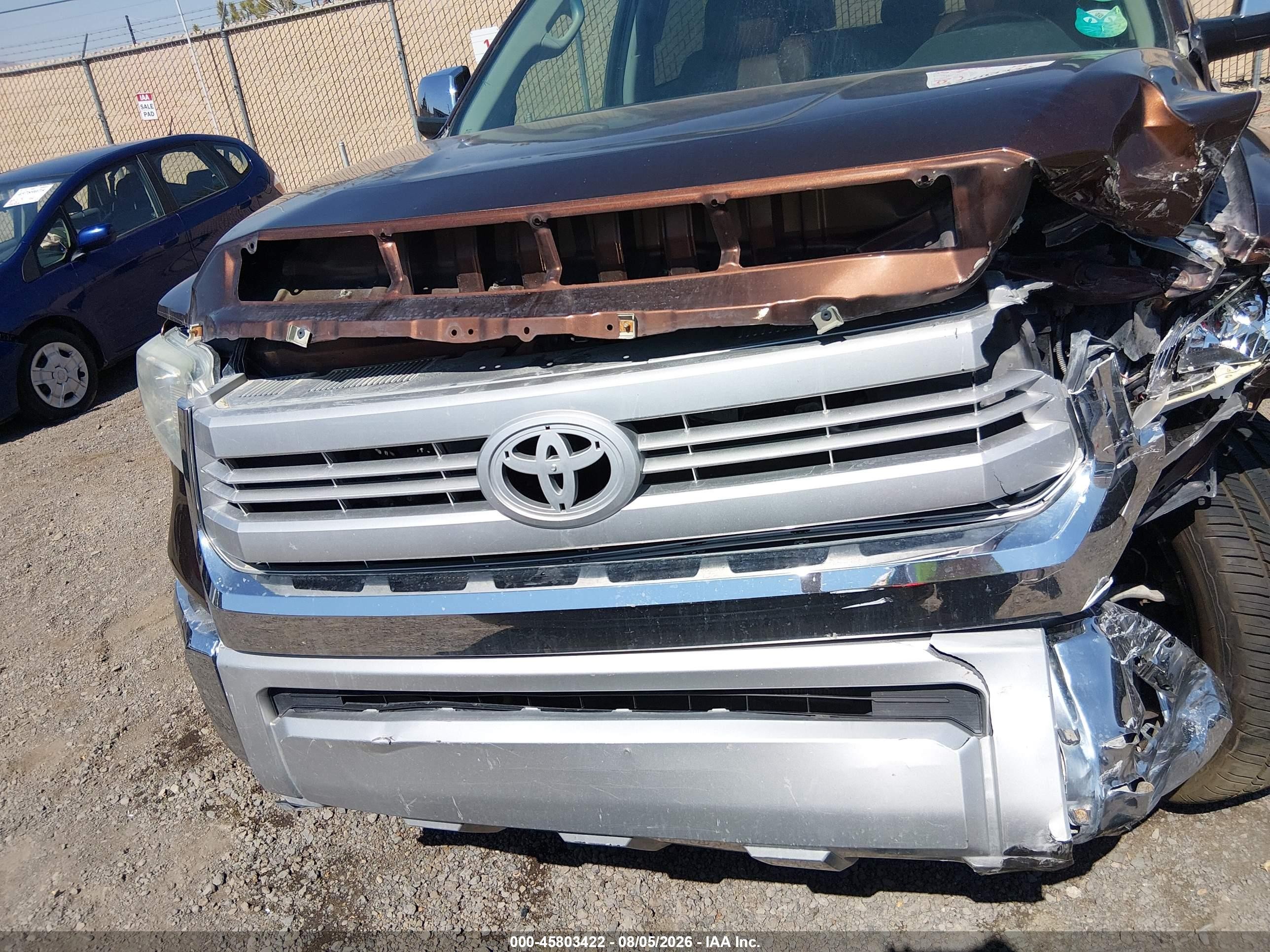 2014 Toyota Tundra 1794 5.7l V8 Коричневый vin: 5TFAY5F14EX394644