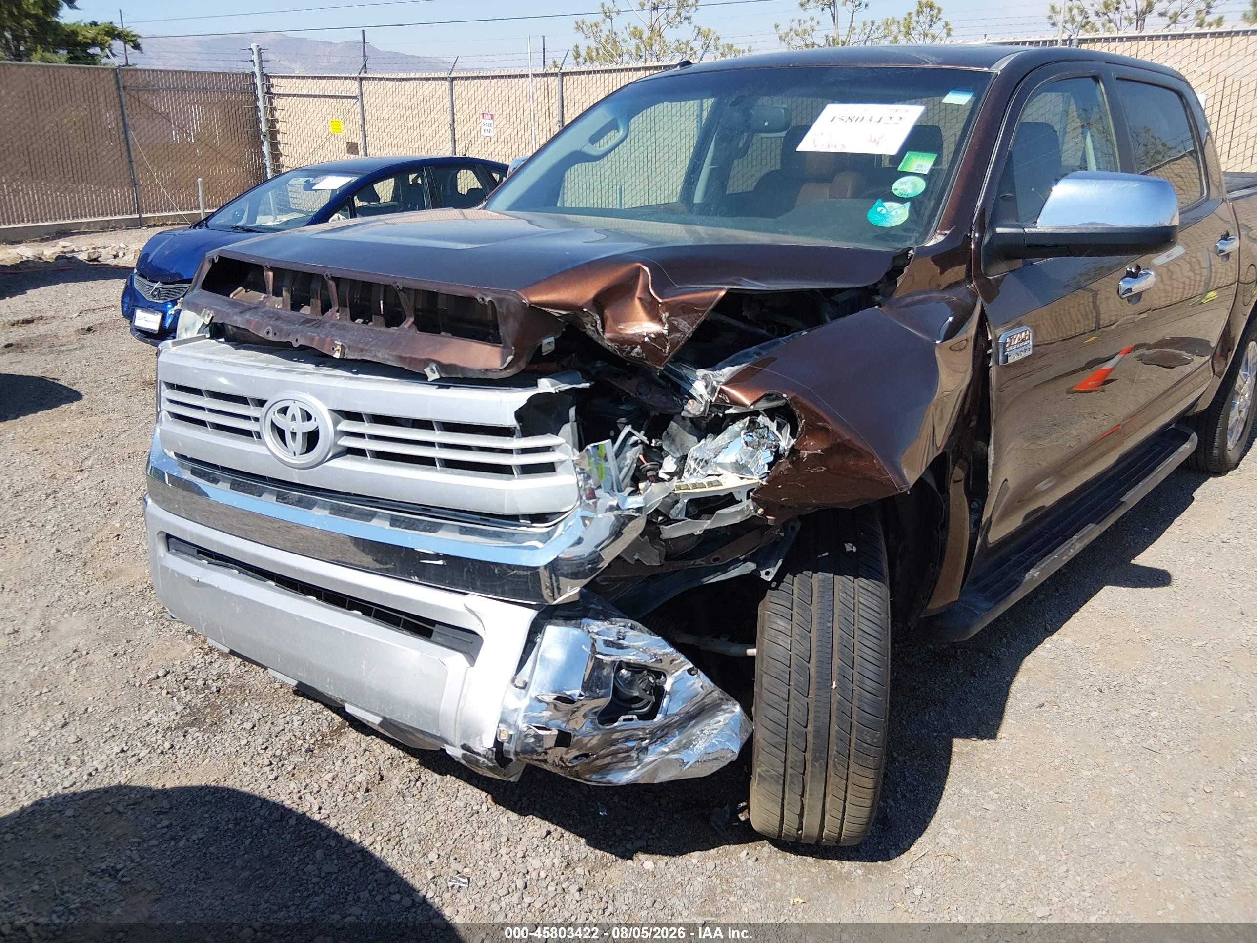 2014 Toyota Tundra 1794 5.7l V8 Коричневый vin: 5TFAY5F14EX394644