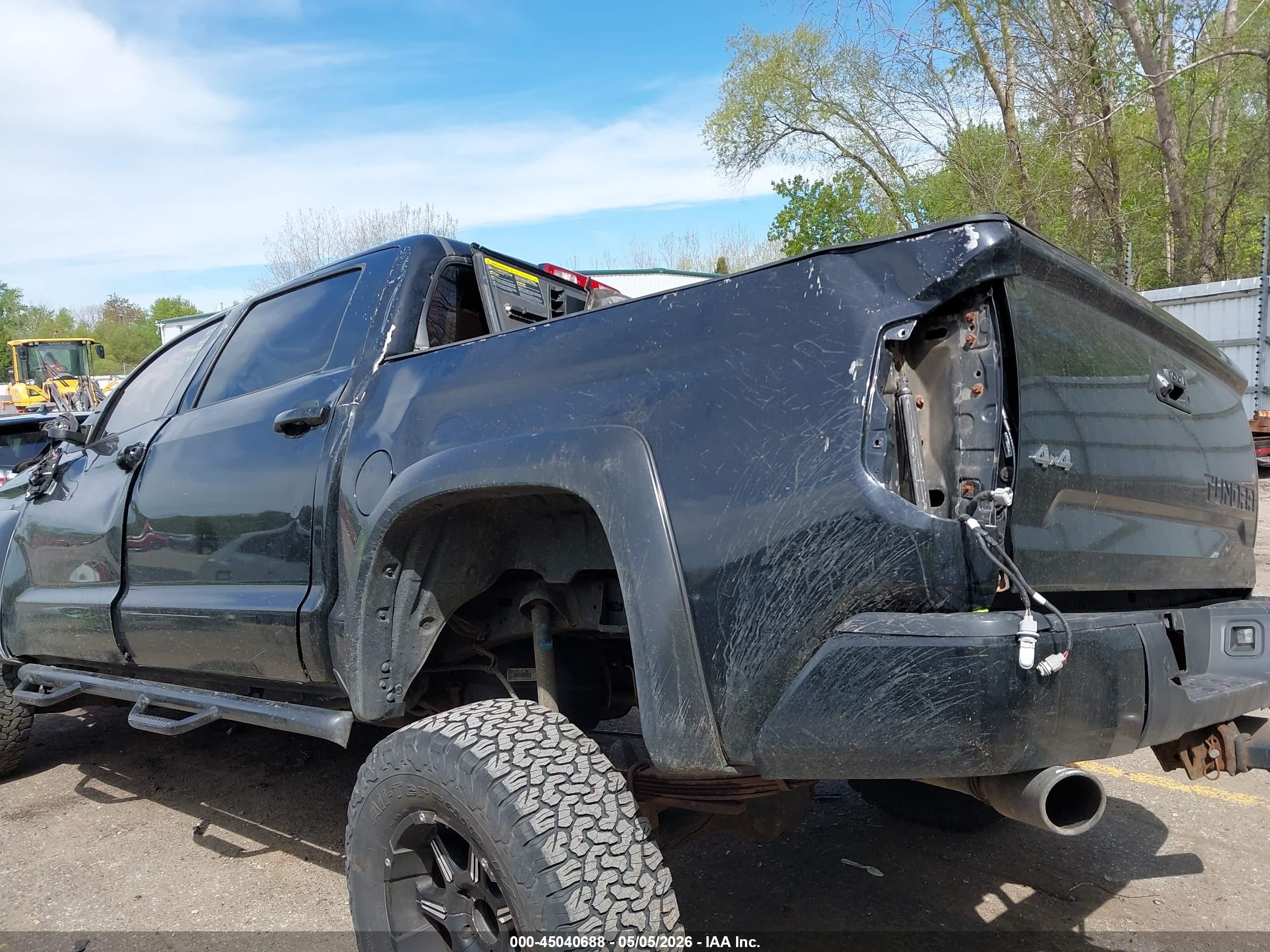 2015 Toyota Tundra Platinum 5.7l V8 Черный vin: 5TFAY5F18FX425282