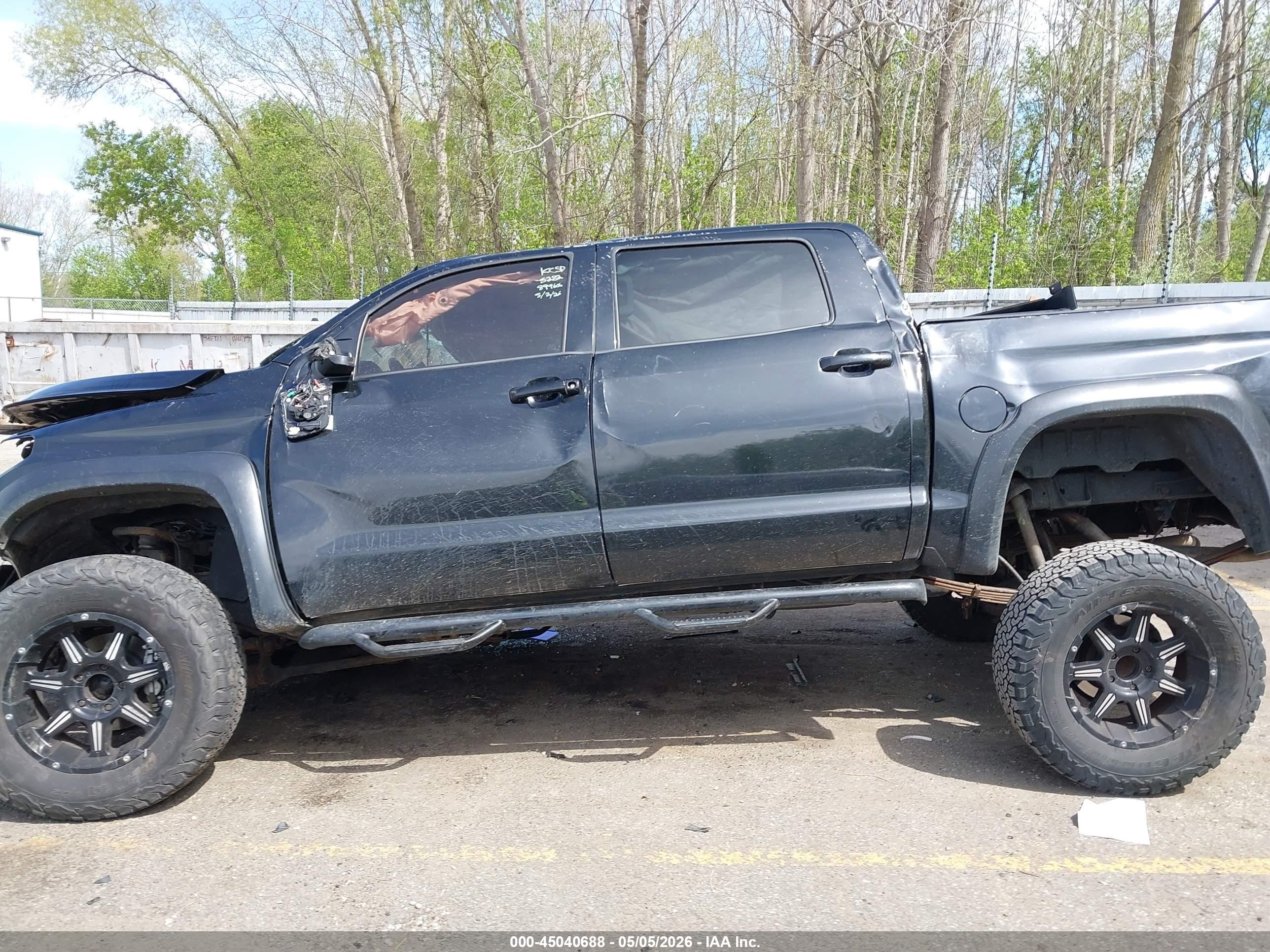 2015 Toyota Tundra Platinum 5.7l V8 Черный vin: 5TFAY5F18FX425282