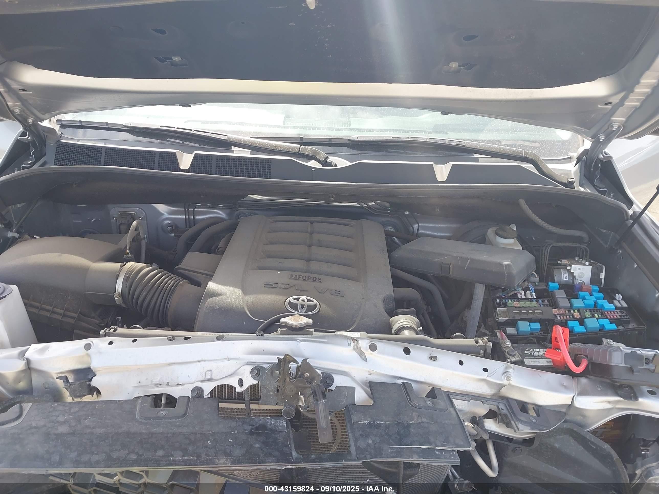 2020 Toyota Tundra Platinum Silver vin: 5TFAY5F18LX916513
