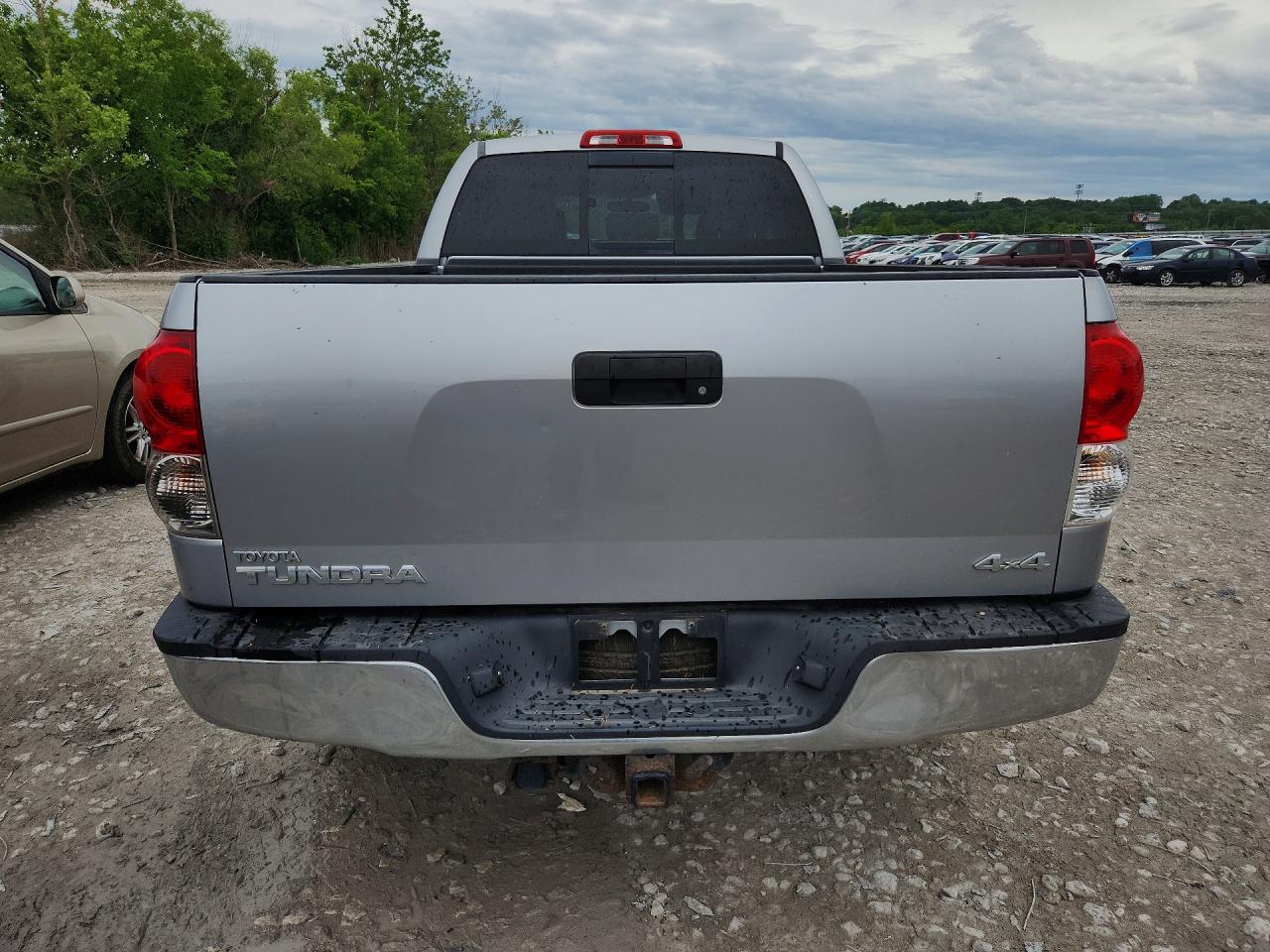 2007 Toyota Tundra Double Cab Sr5 Silver vin: 5TFBT54107X009041